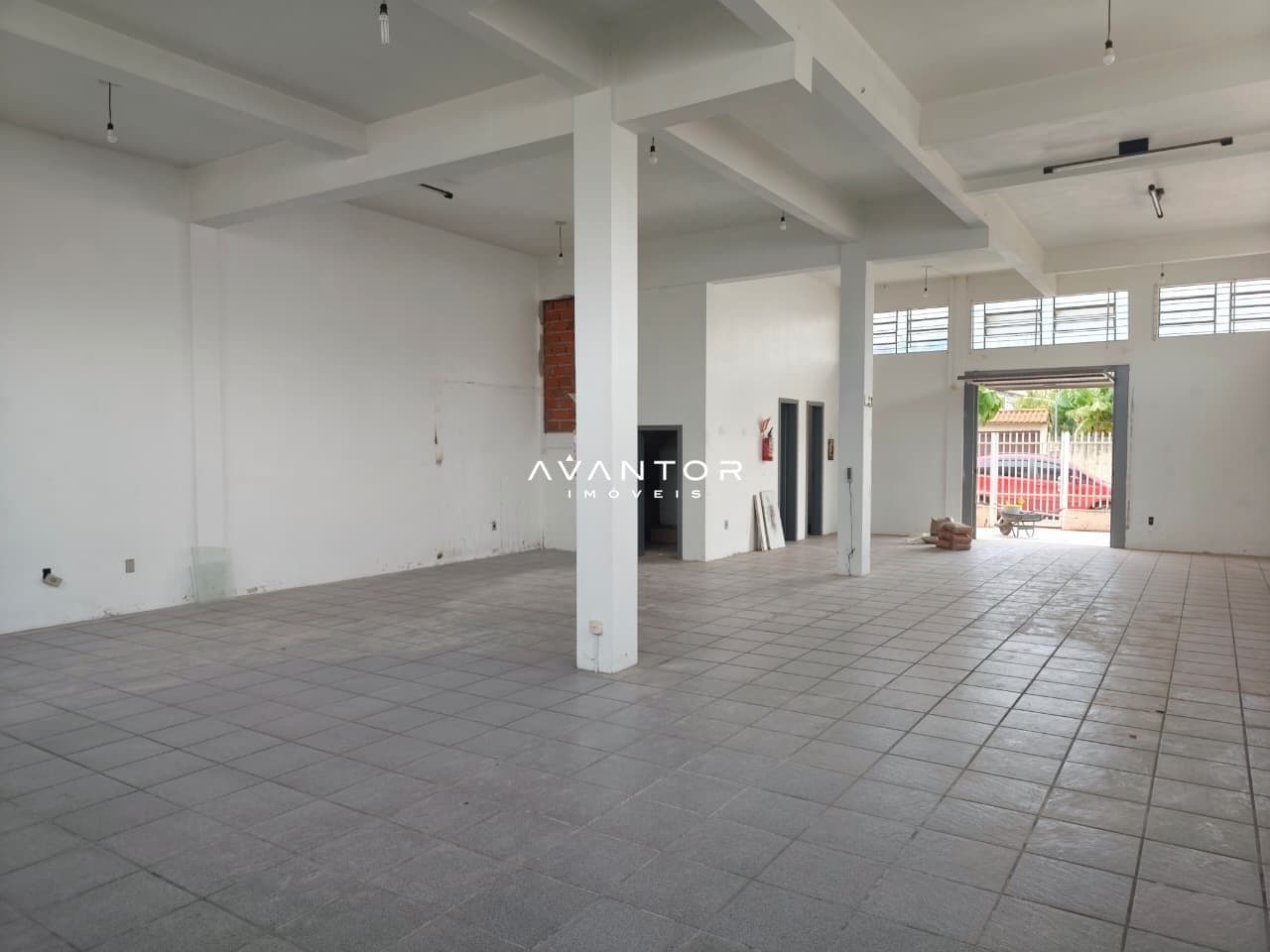 Loja com 1 sala para alugar em Uglione, Santa Maria/RS — foto 3 de 14
