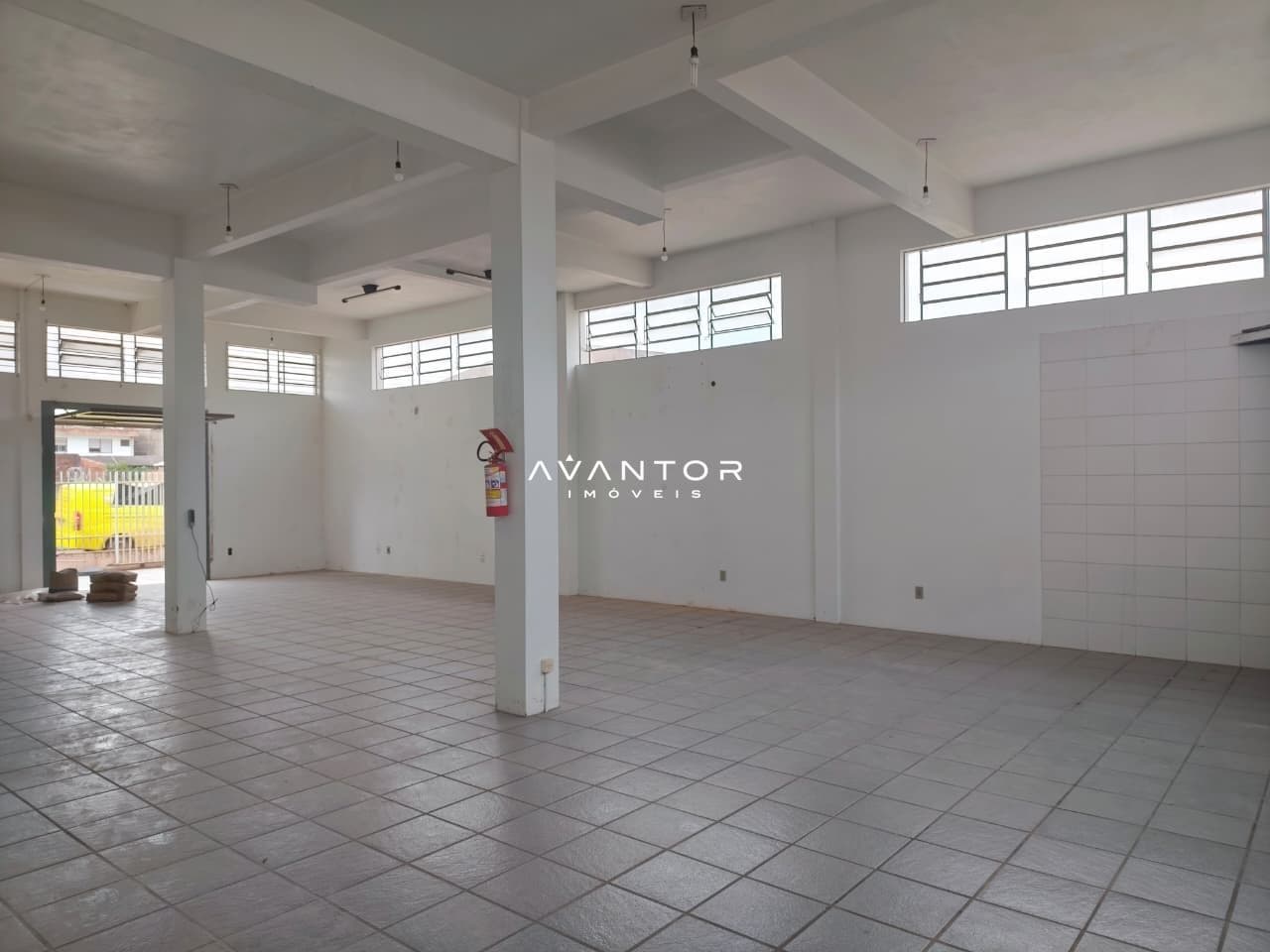 Loja com 1 sala para alugar em Uglione, Santa Maria/RS — foto 4 de 14