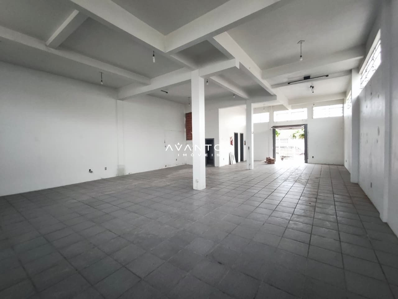 Loja com 1 sala para alugar em Uglione, Santa Maria/RS — foto 8 de 14