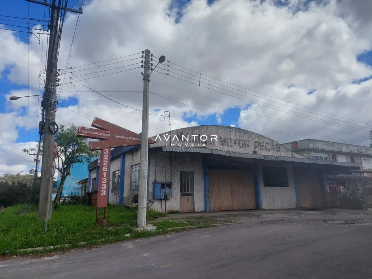 Fachada do imóvel com frente comercial — Pavilhão com 2 salas à venda em Camobi, Santa Maria/RS