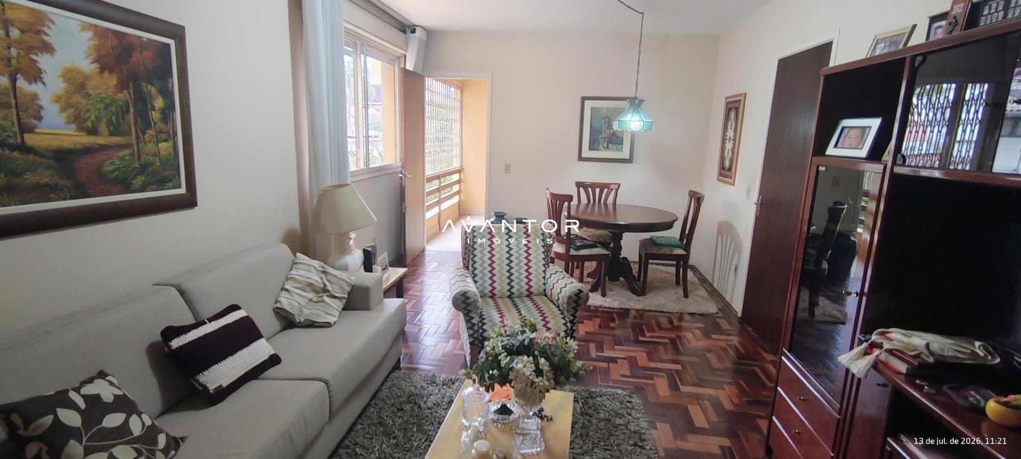 Sala de estar integrada à cozinha — Apartamento com 2 quartos à venda no Edificio Jequitiba, em Bonfim, Santa Maria/RS