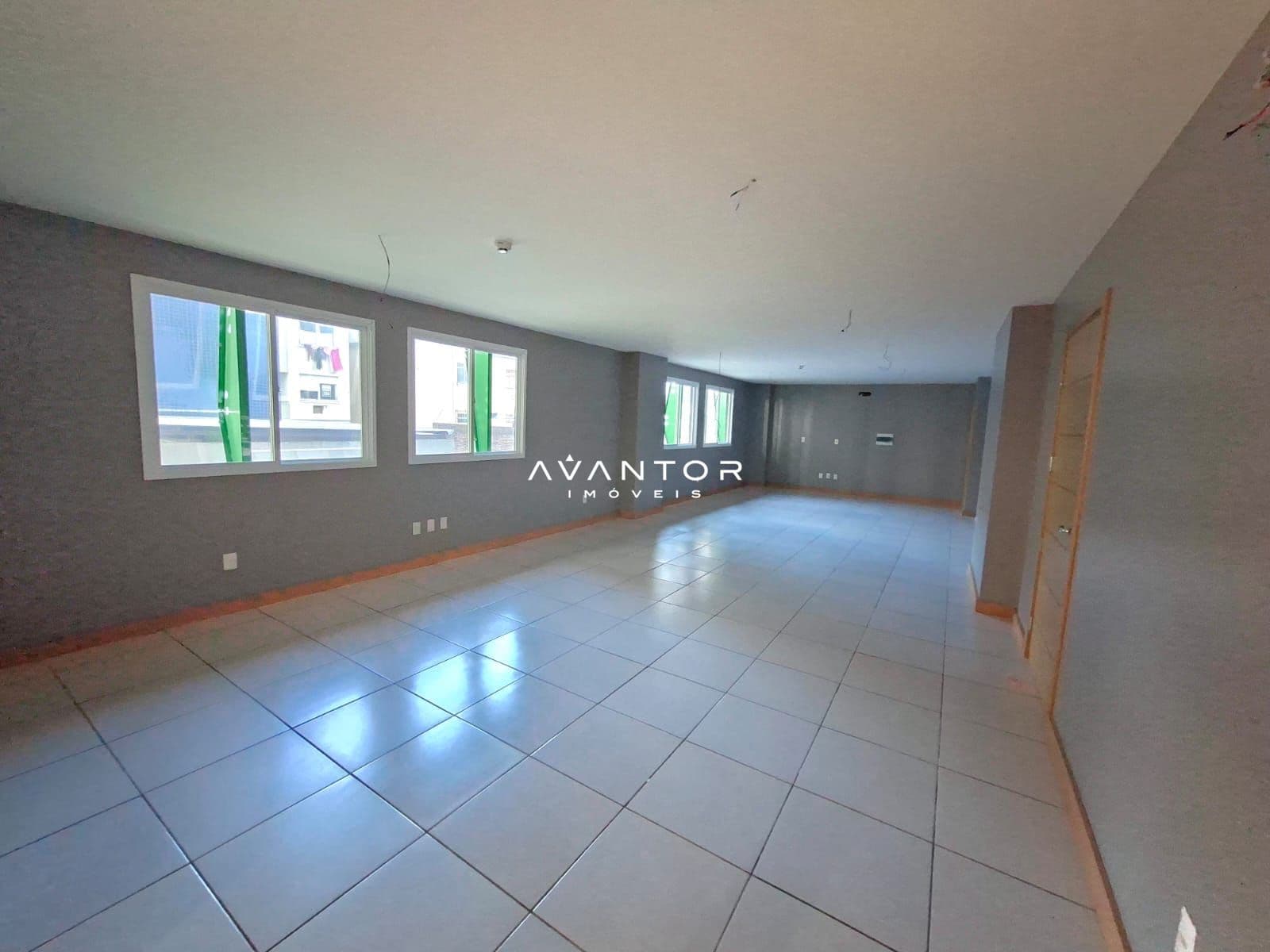 Sala Comercial com 2 salas à venda no Residencial Espírito Santo, em Centro, Santa Maria/RS — foto 4 de 7