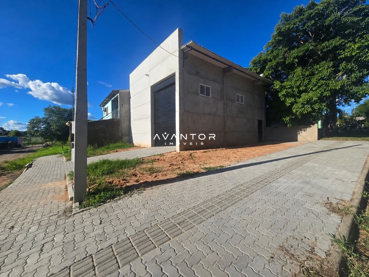 Pavilhão com 1 sala para alugar em Tomazetti, Santa Maria/RS — foto 2 de 6