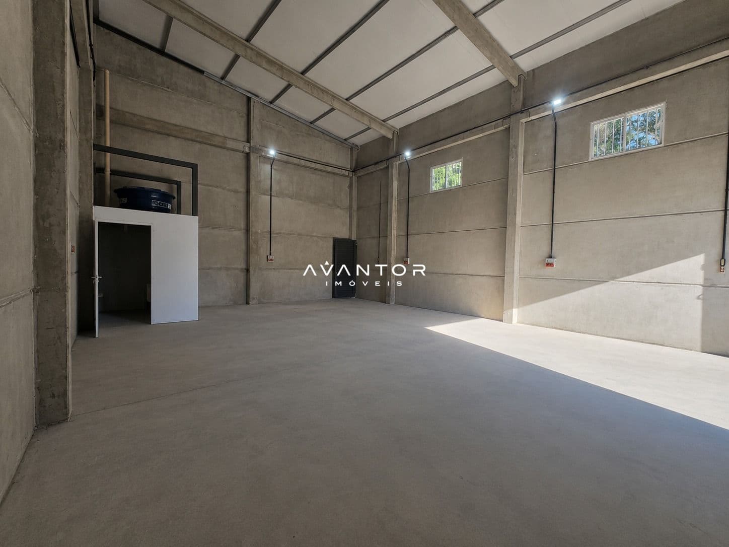 Pavilhão com 1 sala para alugar em Tomazetti, Santa Maria/RS — foto 3 de 6