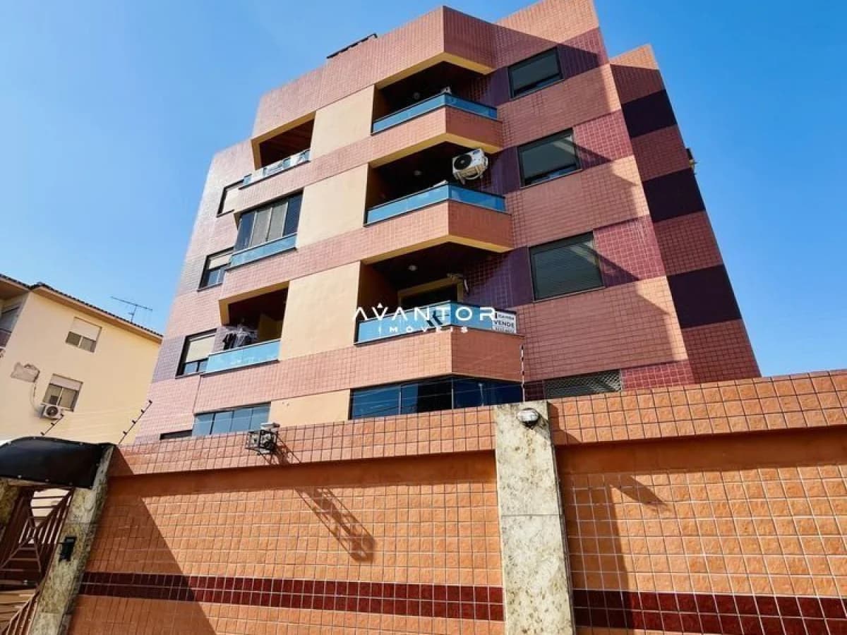 Fachada do prédio com sacadas — Apartamento com 2 quartos à venda em Nossa Senhora de Lourdes, Santa Maria/RS