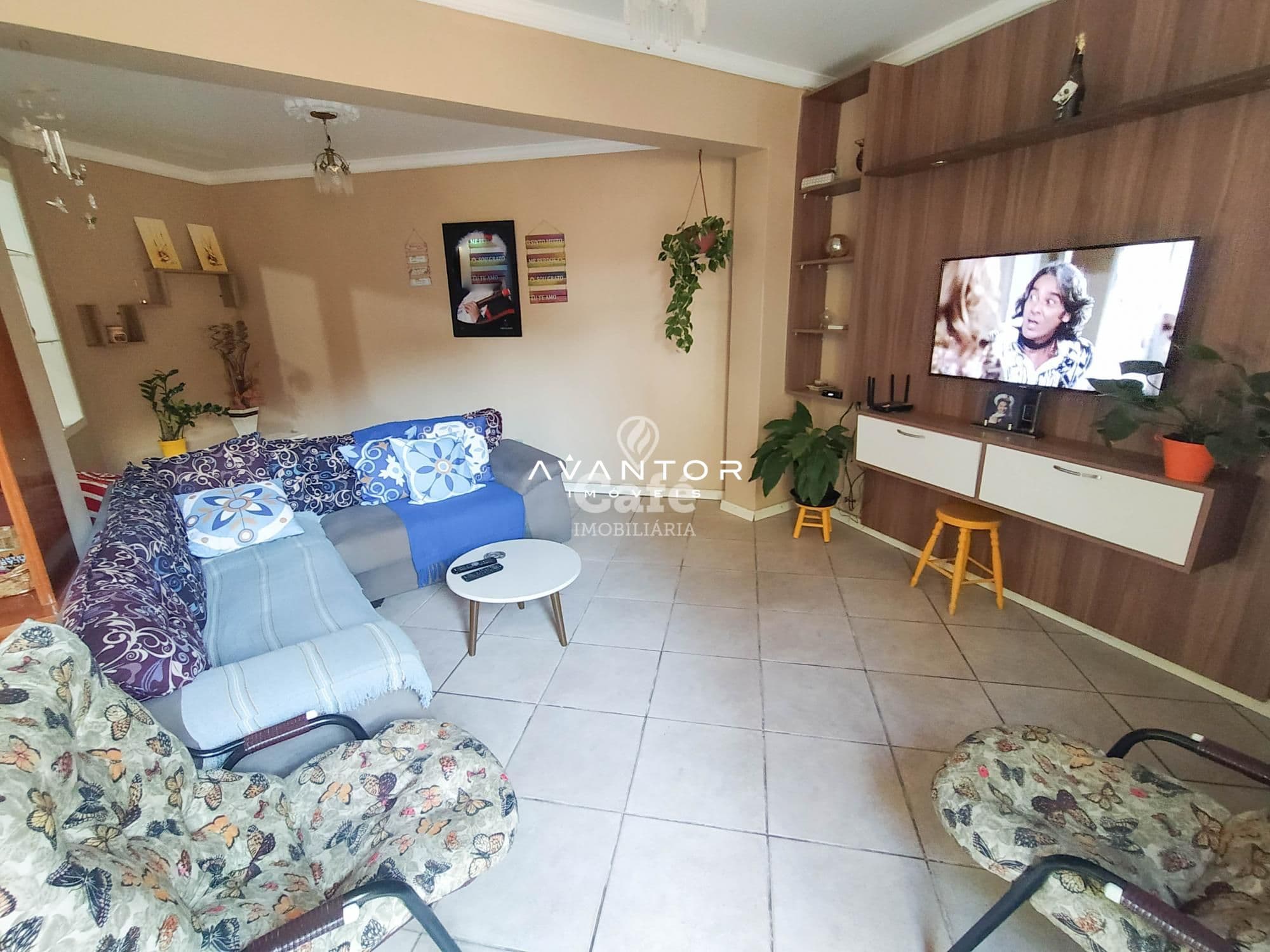 Casa, 4 Dormitórios, 1 Suíte, 3 Banheiros, 2 Vagas, Pátio, Salão De Festas, Churrasqueira — Casa com 4 quartos à venda em Dom Antônio Reis, Santa Maria/RS