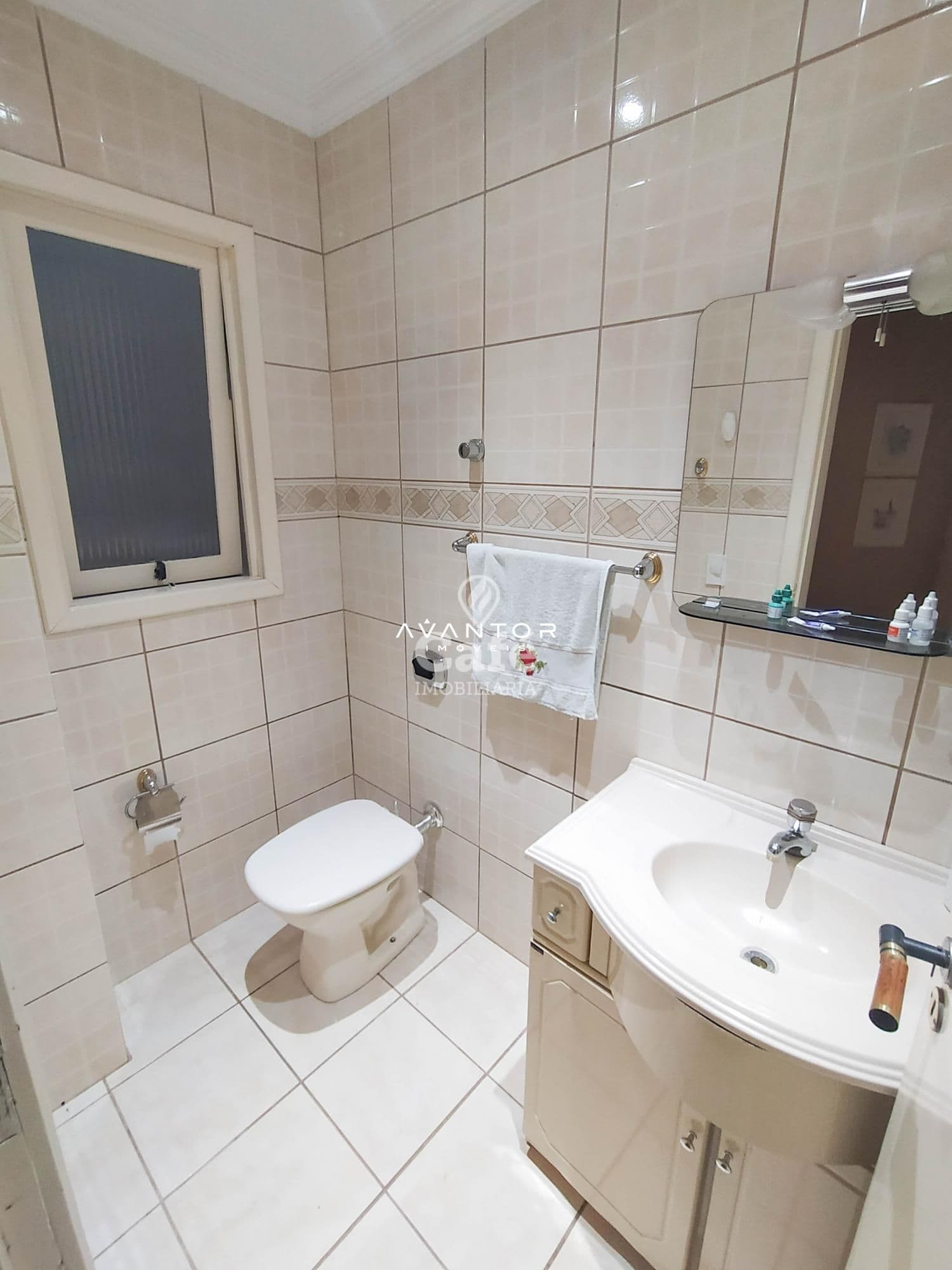 Casa, 4 Dormitórios, 1 Suíte, 3 Banheiros, 2 Vagas, Pátio, Salão De Festas, Churrasqueira — Casa com 4 quartos à venda em Dom Antônio Reis, Santa Maria/RS