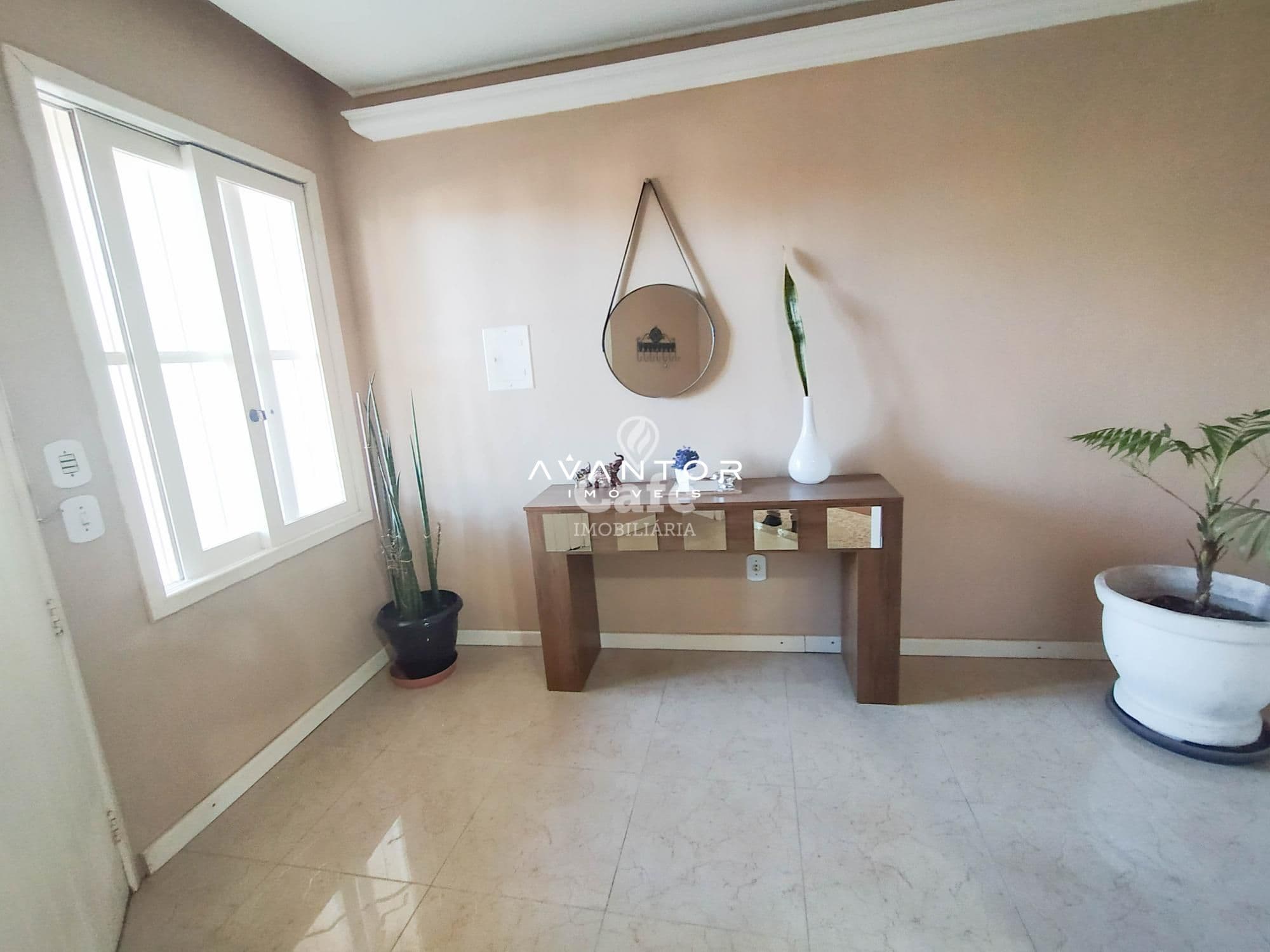 Casa, 4 Dormitórios, 1 Suíte, 3 Banheiros, 2 Vagas, Pátio, Salão De Festas, Churrasqueira — Casa com 4 quartos à venda em Dom Antônio Reis, Santa Maria/RS