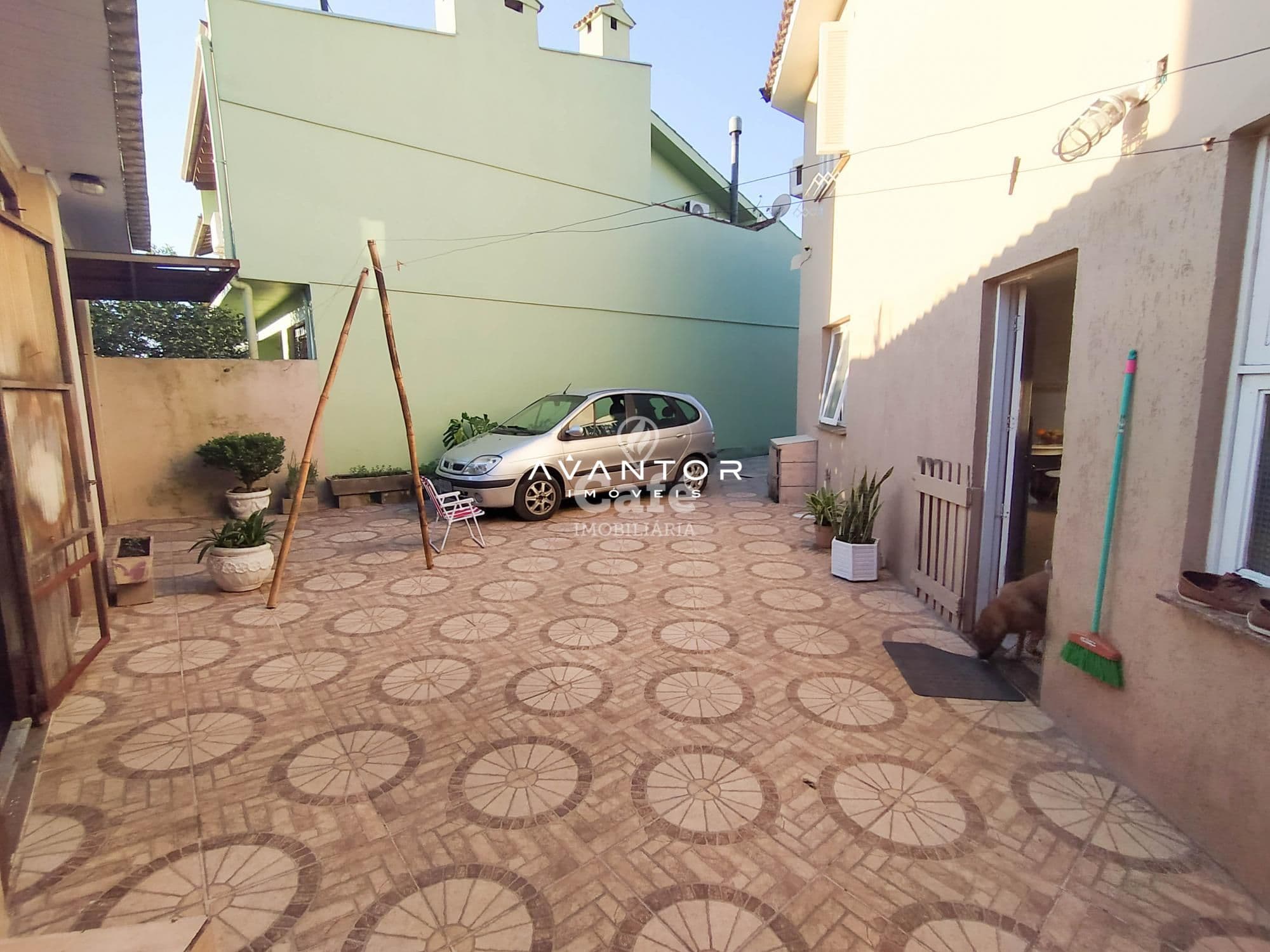 Casa, 4 Dormitórios, 1 Suíte, 3 Banheiros, 2 Vagas, Pátio, Salão De Festas, Churrasqueira — Casa com 4 quartos à venda em Dom Antônio Reis, Santa Maria/RS