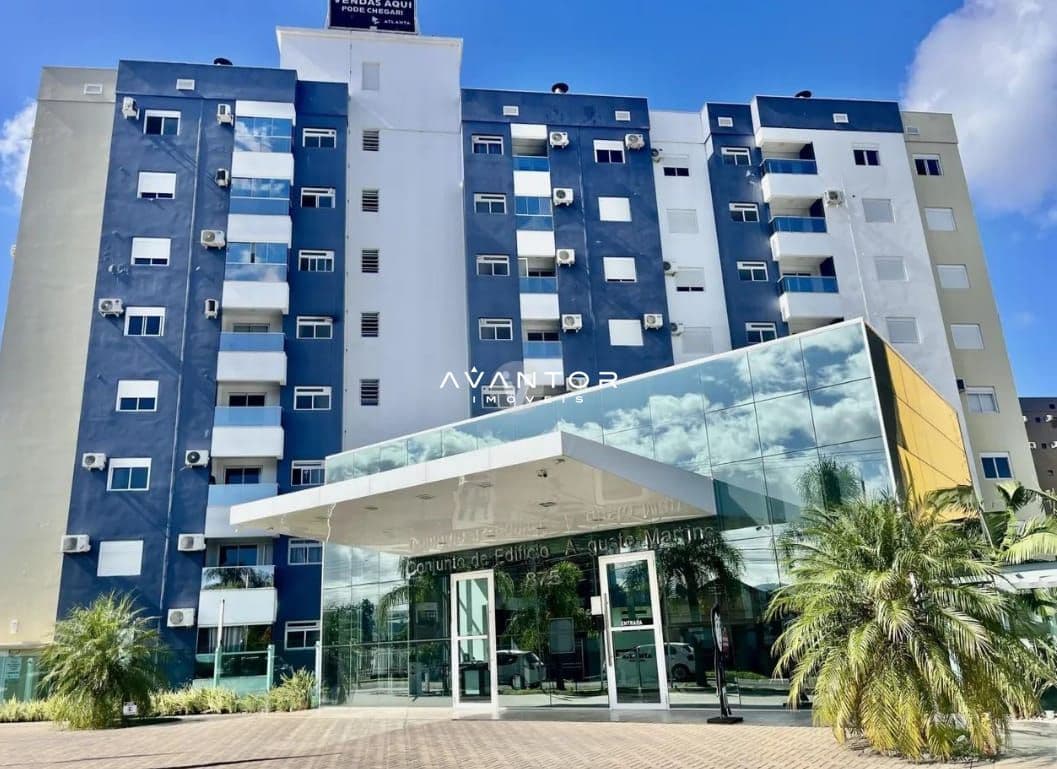 Fachada do prédio com hall de entrada — Apartamento com 3 quartos à venda em Uglione, Santa Maria/RS