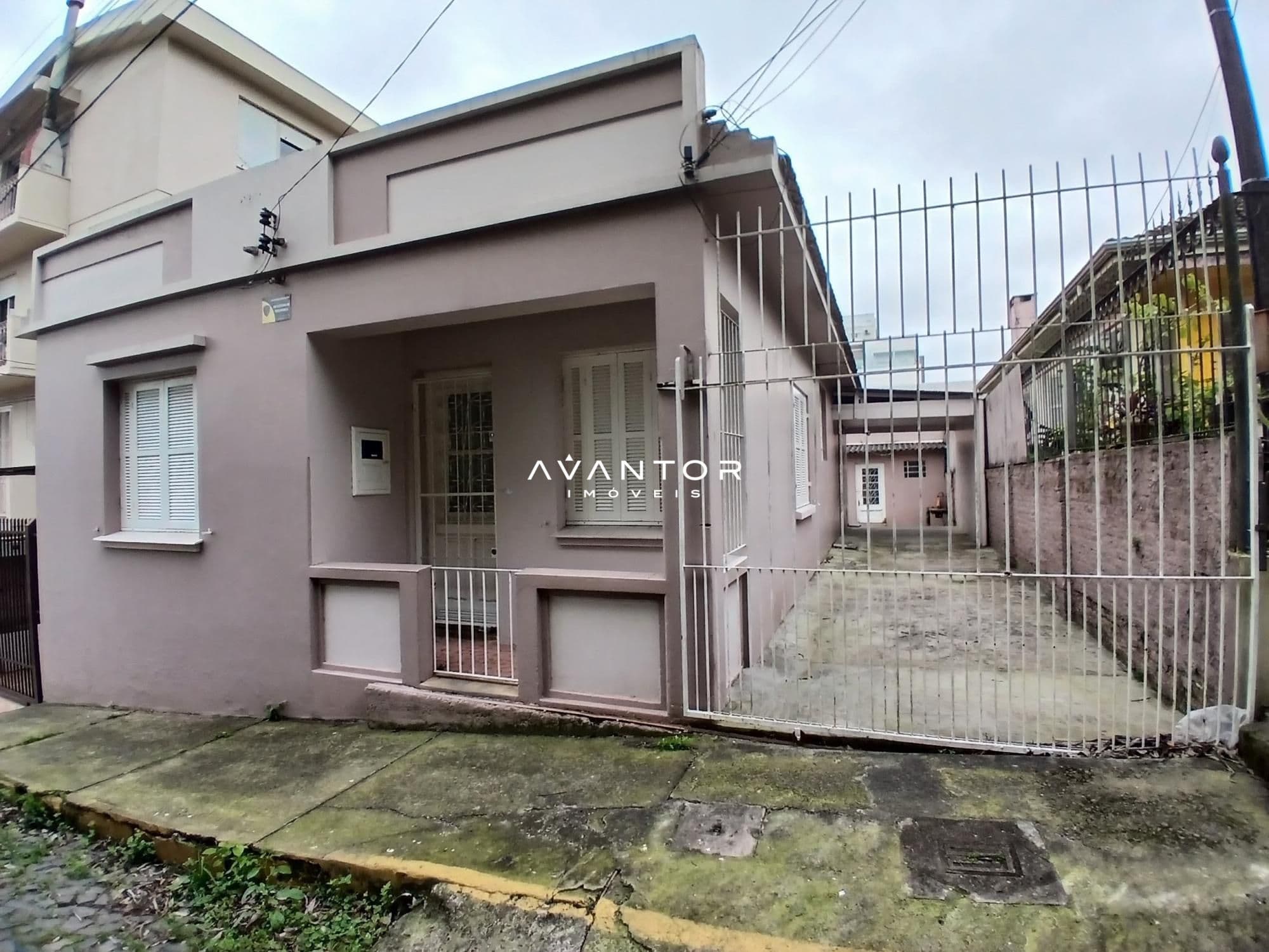 Casa com 4 quartos à venda em Centro, Santa Maria/RS — foto 2 de 19
