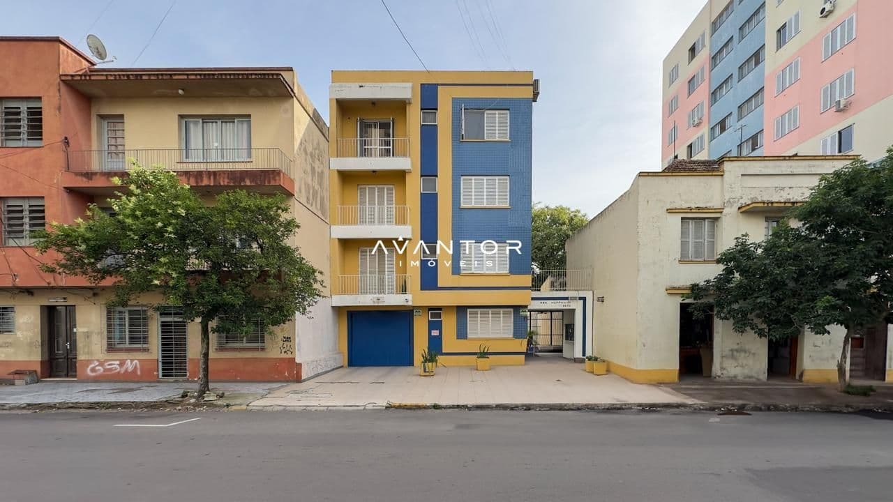 Fachada do prédio com garagem — Apartamento com 3 quartos à venda no Residencial Hoffmann, em Centro, Santa Maria/RS