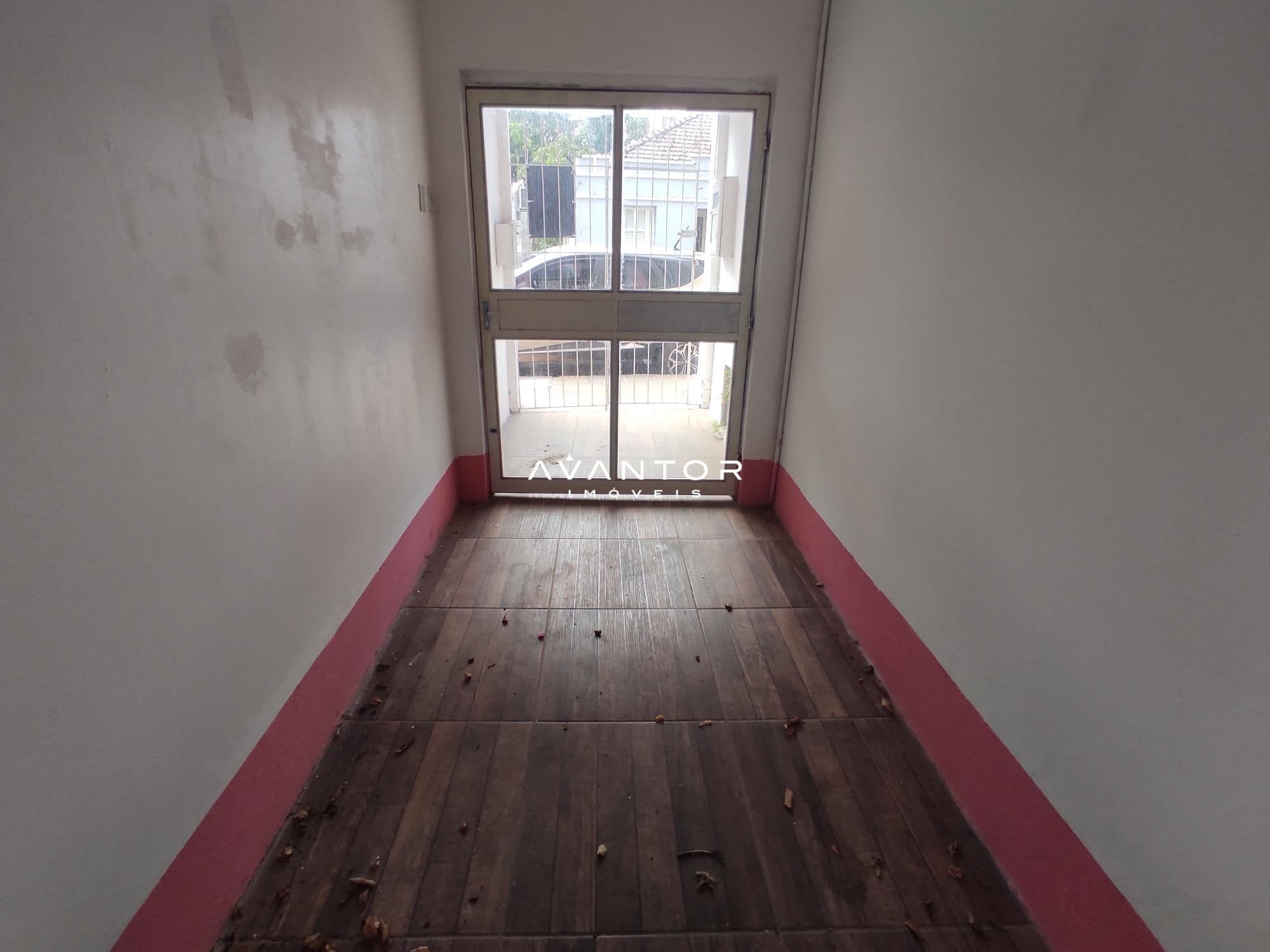 Casa Comercial com 1 sala à venda em Centro, Santa Maria/RS — foto 8 de 17