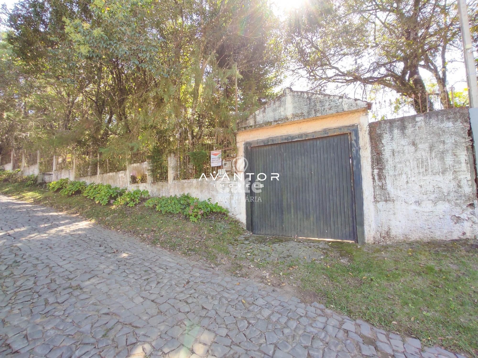 Excelente casa, aproveitando somente o excelente terreno de 1200m² bem localizada em Itaar — Casa com 3 quartos à venda em Balneário Novo Pinhal, Itaara/RS
