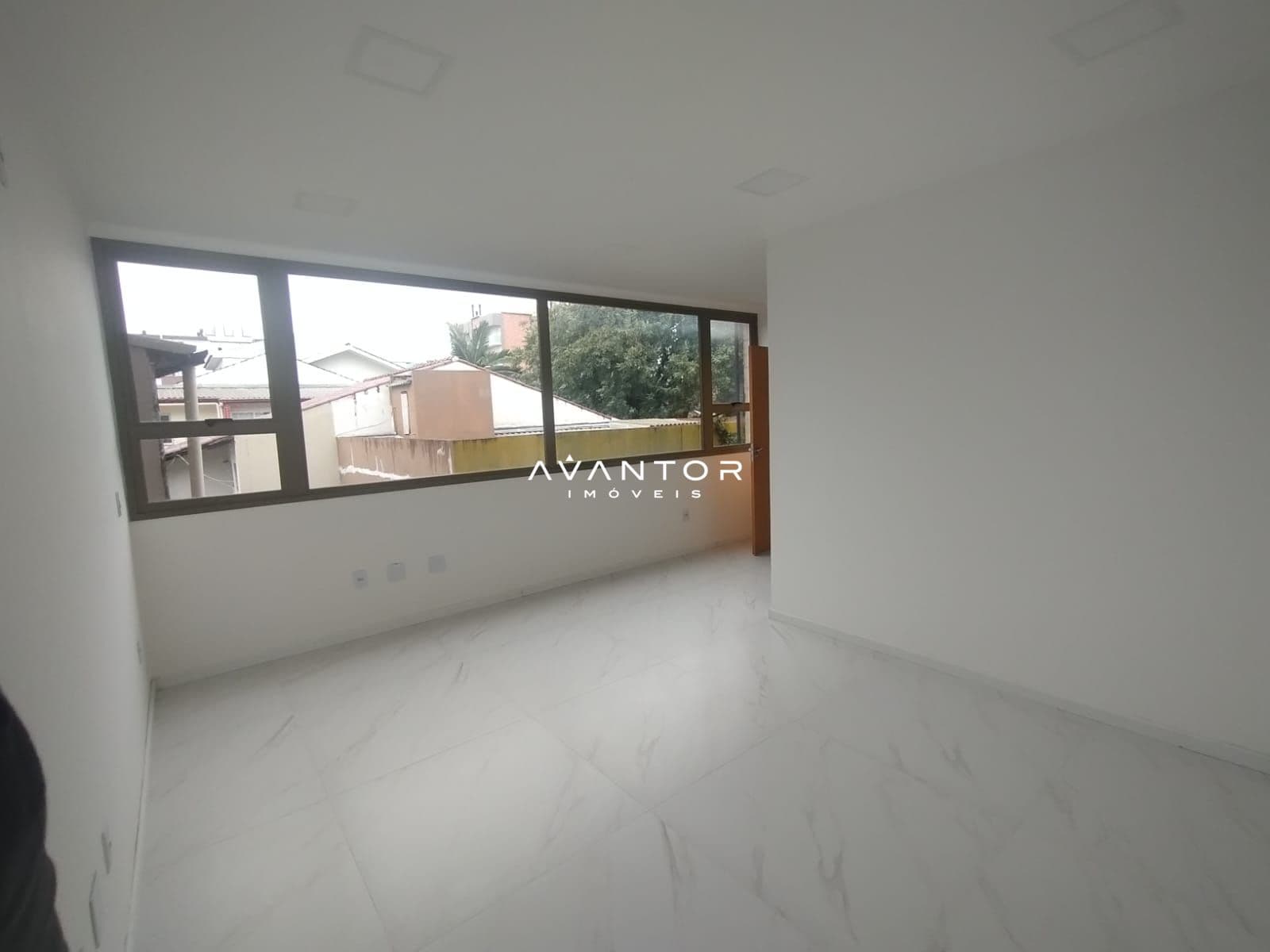 Sala Comercial com 2 salas para alugar no Edifício Comercial Villa Lobos, em Camobi, Santa Maria/RS — foto 2 de 6