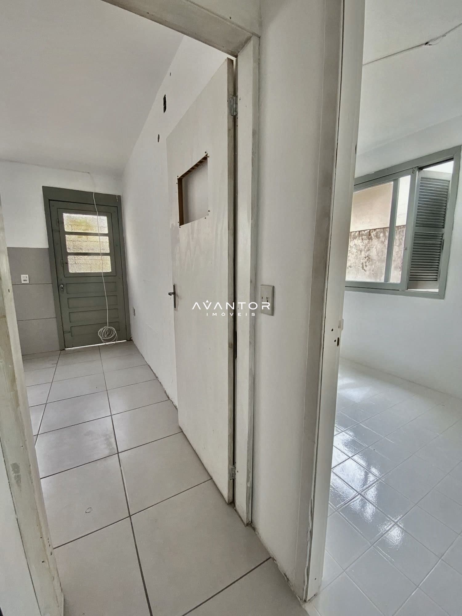Casa Comercial com 3 salas para alugar em Nossa Senhora de Fátima, Santa Maria/RS — foto 11 de 11