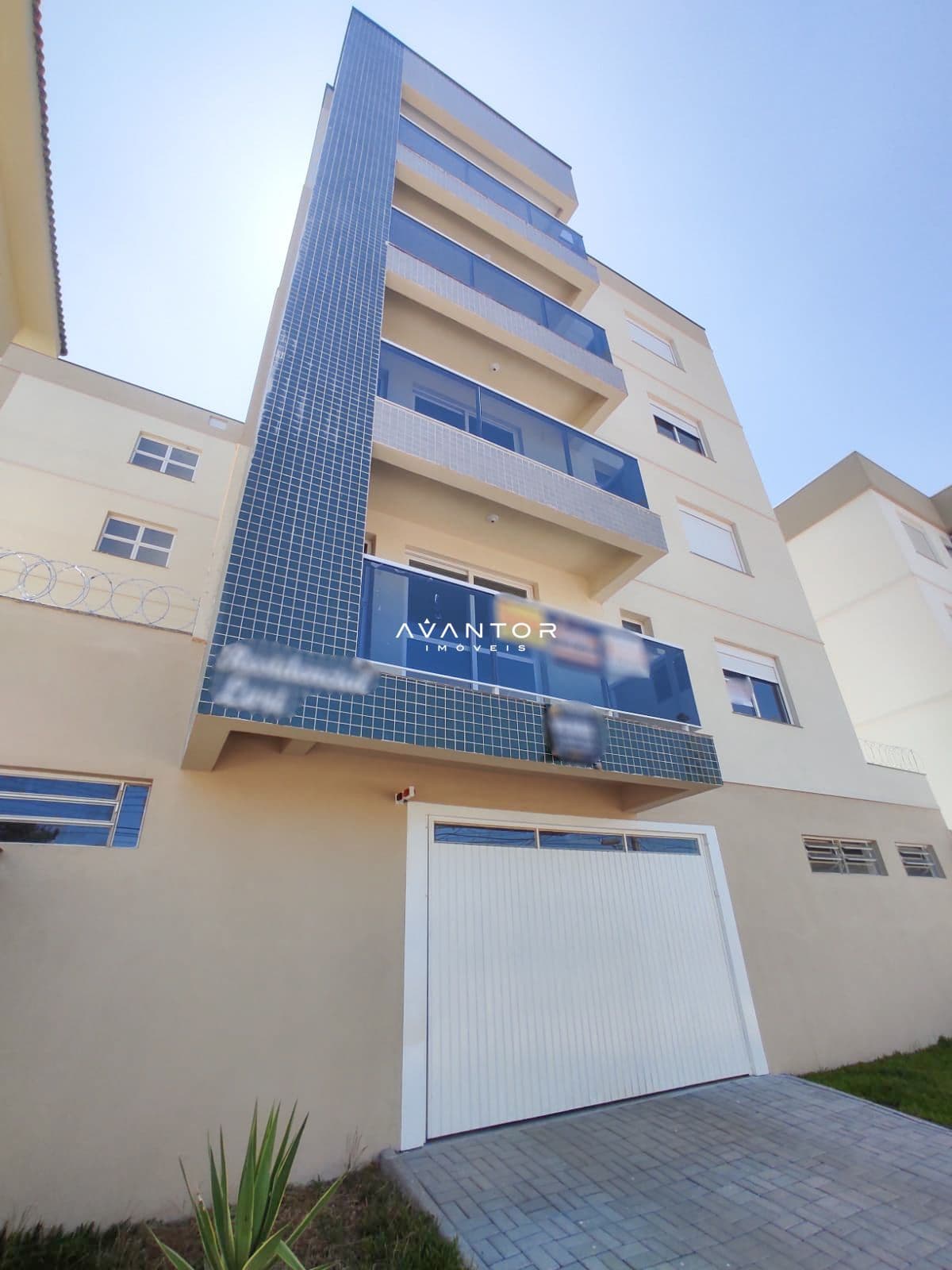 Apartamento 01 dormitório com vaga de garagem em Camobi e agua quente nas torneiras — Apartamento com 1 quarto à venda em Camobi, Santa Maria/RS