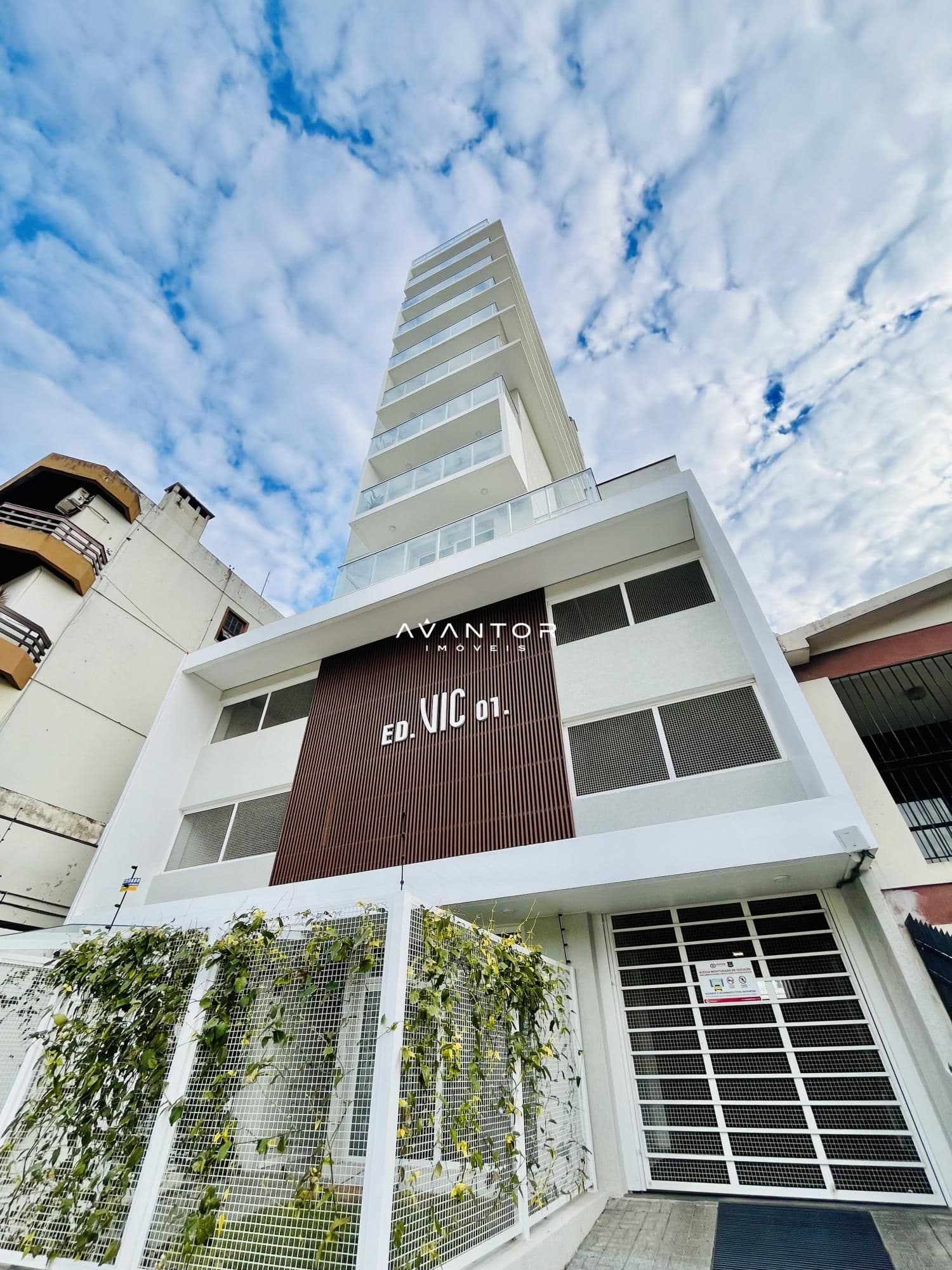 Fachada do prédio com sacadas — Apartamento com 2 quartos à venda no Vic 01, em Nossa Senhora Medianeira, Santa Maria/RS
