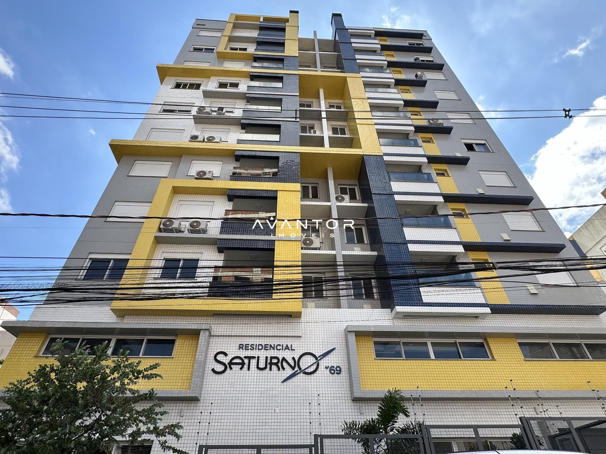 Fachada do edifício residencial — Apartamento com 1 quarto à venda em Nossa Senhora de Fátima, Santa Maria/RS