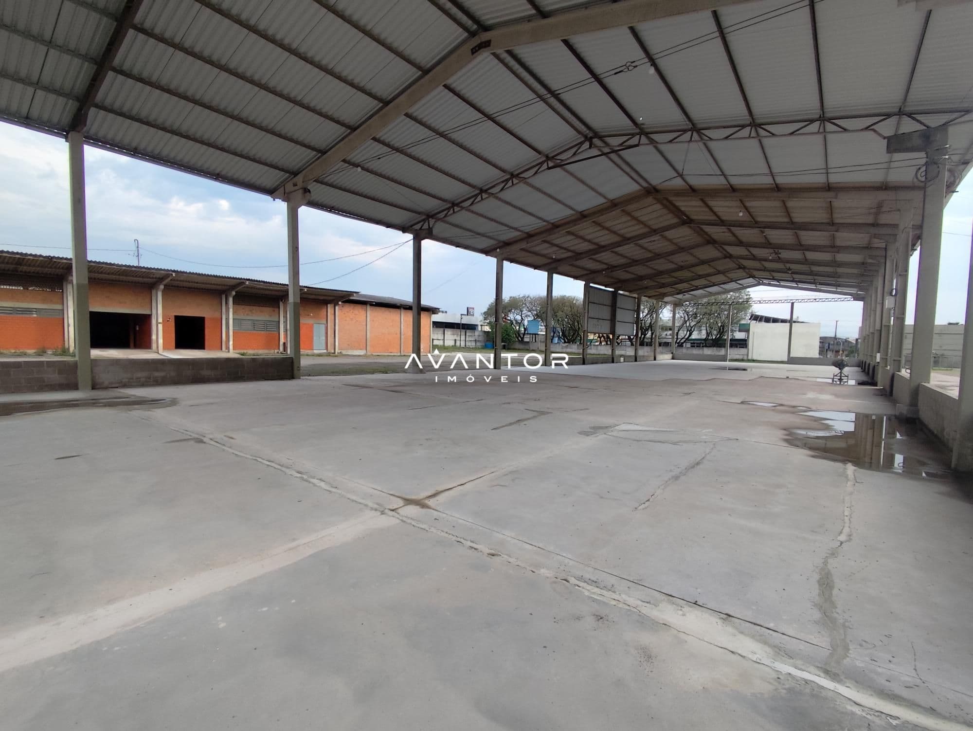 Sala Comercial com 10 salas para alugar em Nossa Senhora Medianeira, Santa Maria/RS — foto 6 de 25