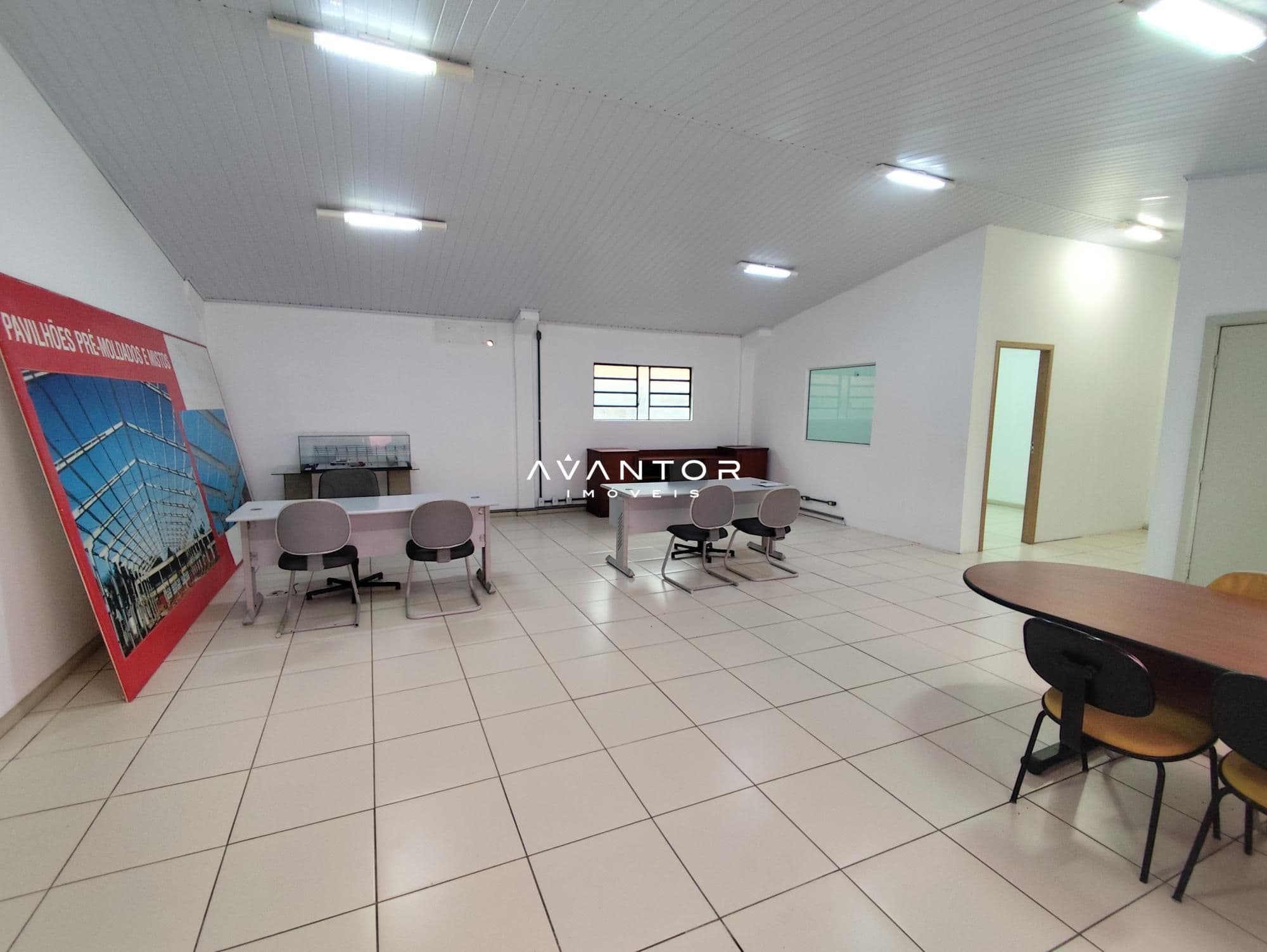 Sala Comercial com 10 salas para alugar em Nossa Senhora Medianeira, Santa Maria/RS — foto 19 de 25