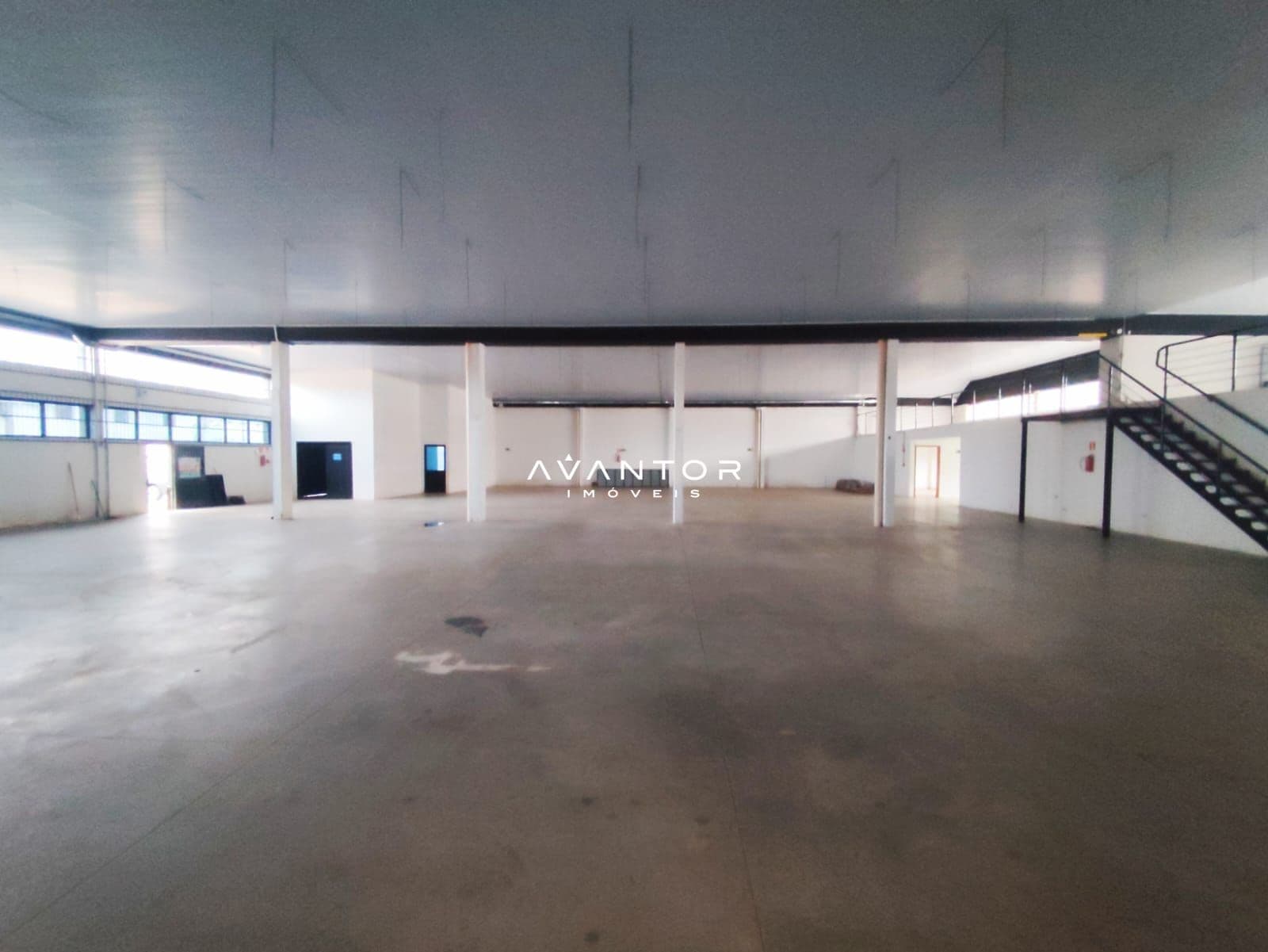 Pavilhão com 3 salas para alugar em Tomazetti, Santa Maria/RS — foto 3 de 6