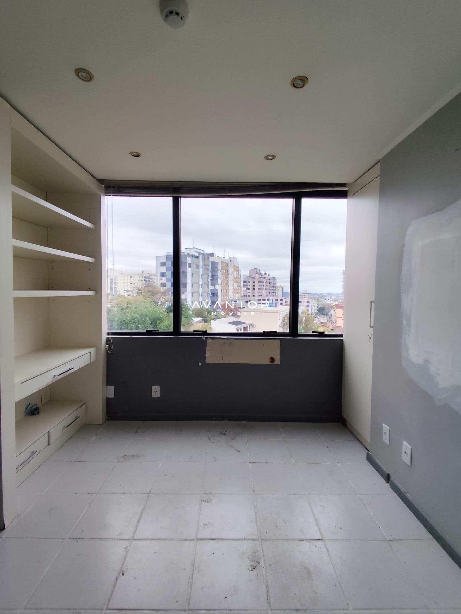 Sala Comercial com 6 salas à venda em Centro, Santa Maria/RS — foto 3 de 18