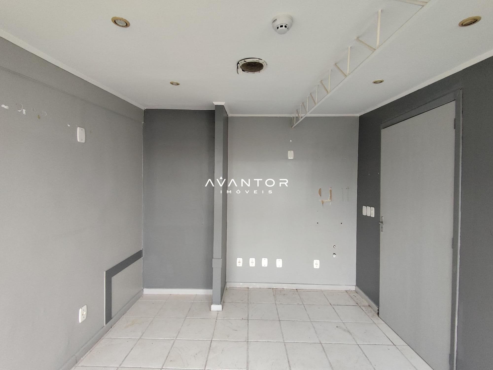 Sala Comercial com 6 salas à venda em Centro, Santa Maria/RS — foto 11 de 18