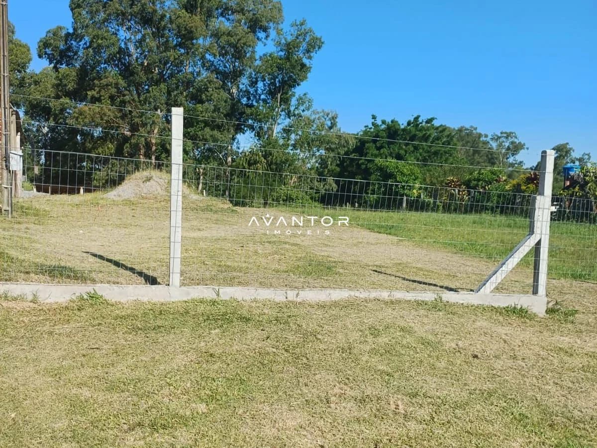 Terreno com cerca e portão — Terreno à venda em Passo D'Areia, Santa Maria/RS