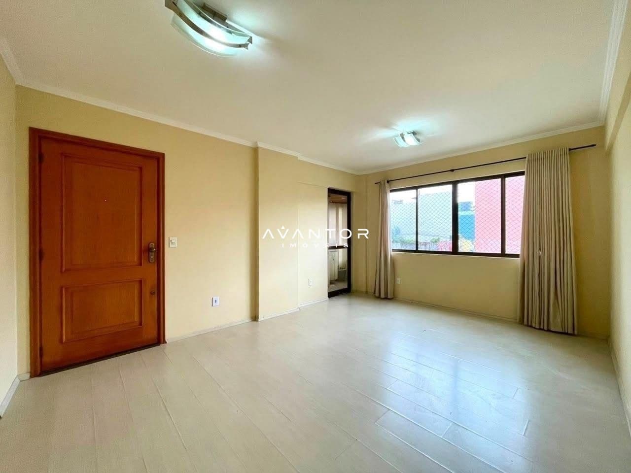 Apartamento com 2 quartos à venda no Edifício Simas De Almoeda, em Nossa Senhora de Fátima, Santa Maria/RS — foto 2 de 19