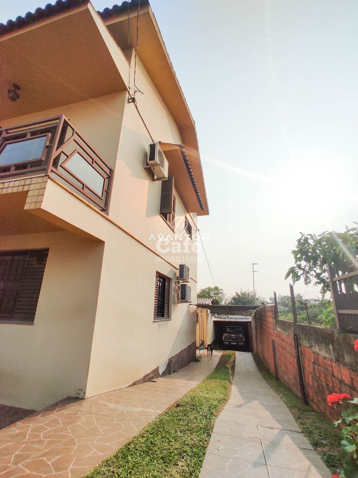 Ampla Casa no residencial Alto da colina à 100 metros da faixa velha de Camobi — Casa com 5 quartos à venda em Camobi, Santa Maria/RS