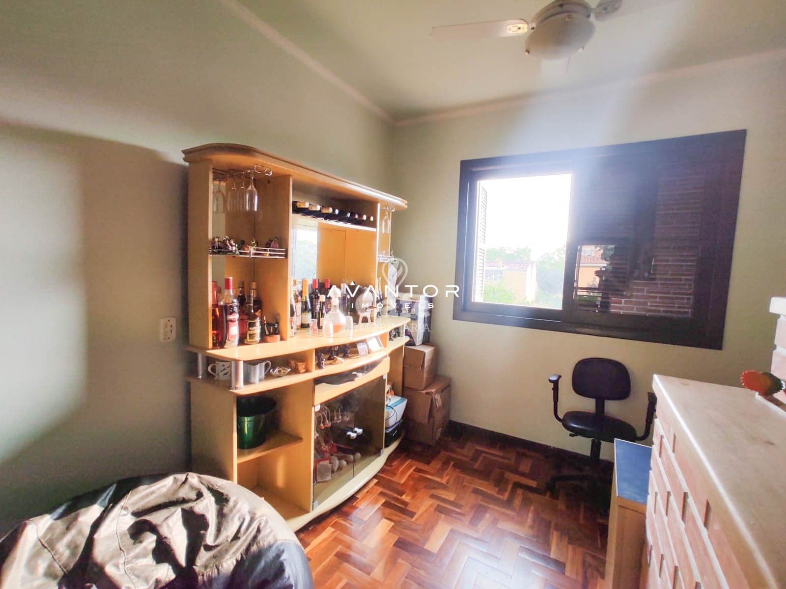 Ampla Casa no residencial Alto da colina à 100 metros da faixa velha de Camobi — Casa com 5 quartos à venda em Camobi, Santa Maria/RS