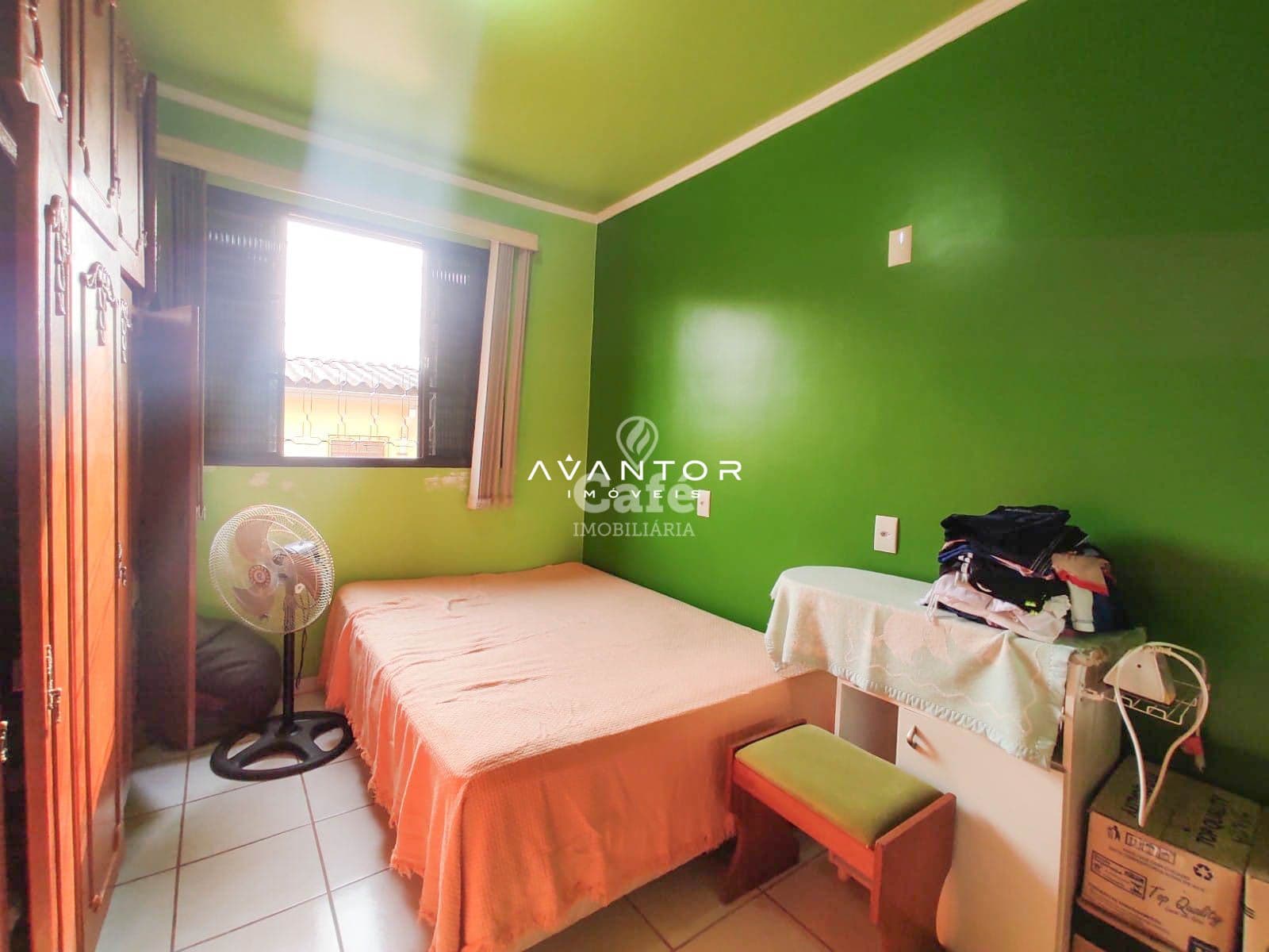 Ampla Casa no residencial Alto da colina à 100 metros da faixa velha de Camobi — Casa com 5 quartos à venda em Camobi, Santa Maria/RS
