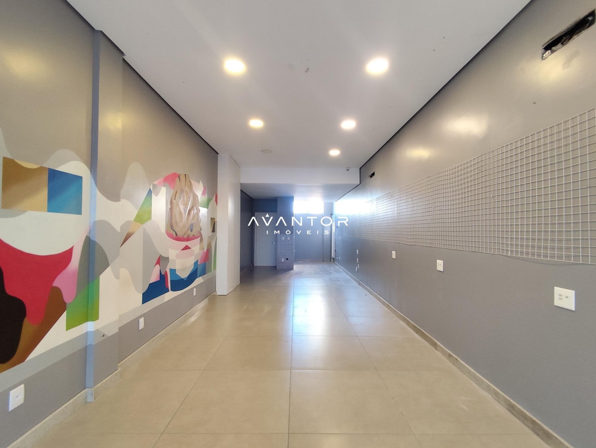 Loja com 1 sala para alugar em Centro, Santa Maria/RS — foto 2 de 6
