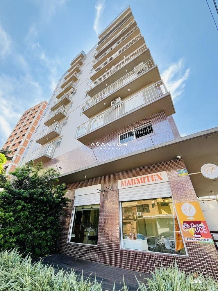 Fachada do prédio com sacadas — Apartamento com 2 quartos para alugar em Nossa Senhora do Rosário, Santa Maria/RS