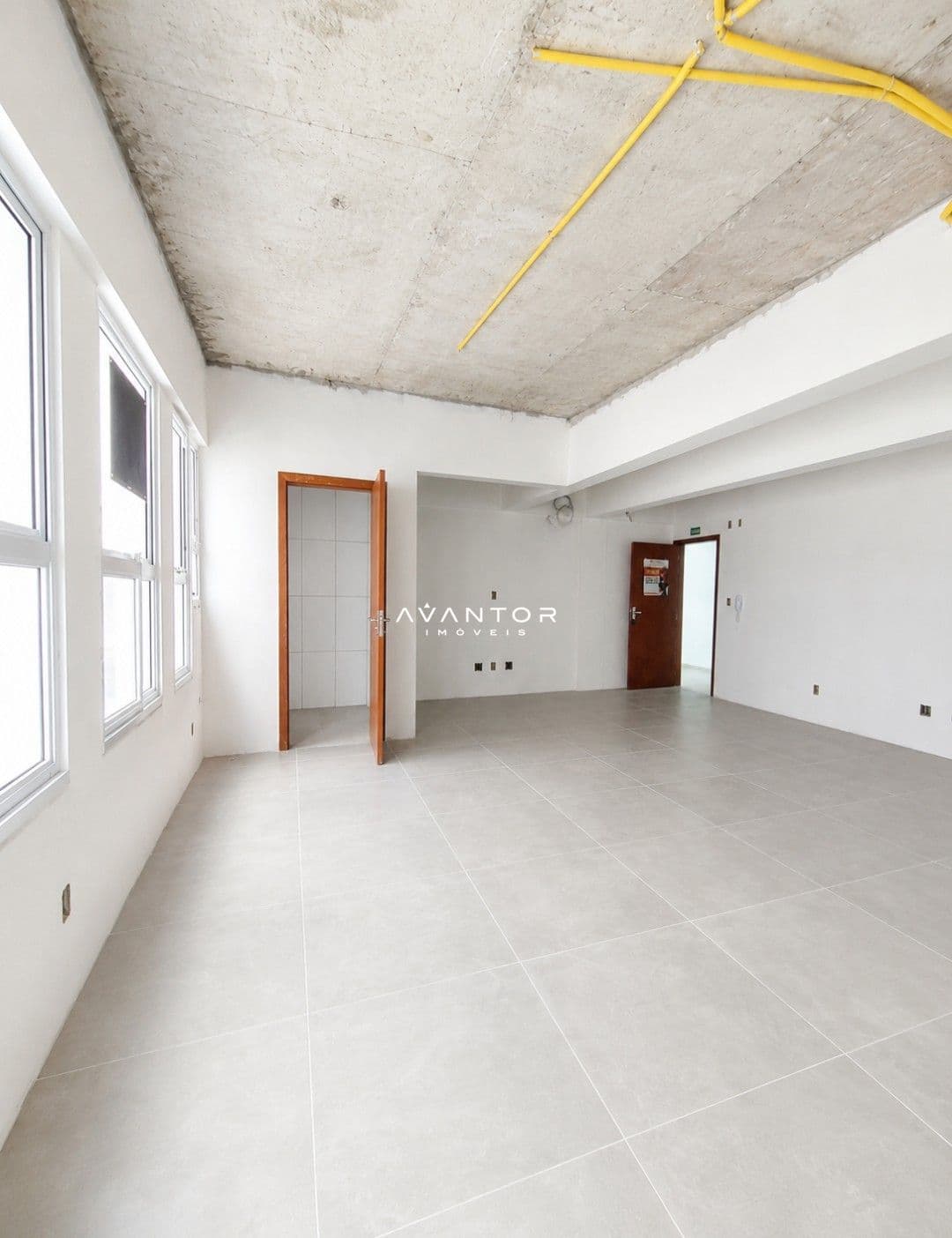 Sala Comercial com 1 sala à venda no Del Vale Center, em Centro, Santa Maria/RS — foto 3 de 5