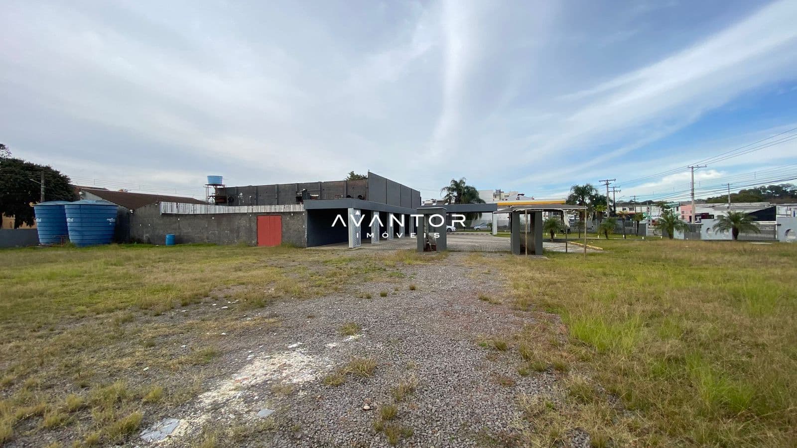 Pavilhão com 5 salas para alugar em Patronato, Santa Maria/RS — foto 2 de 15