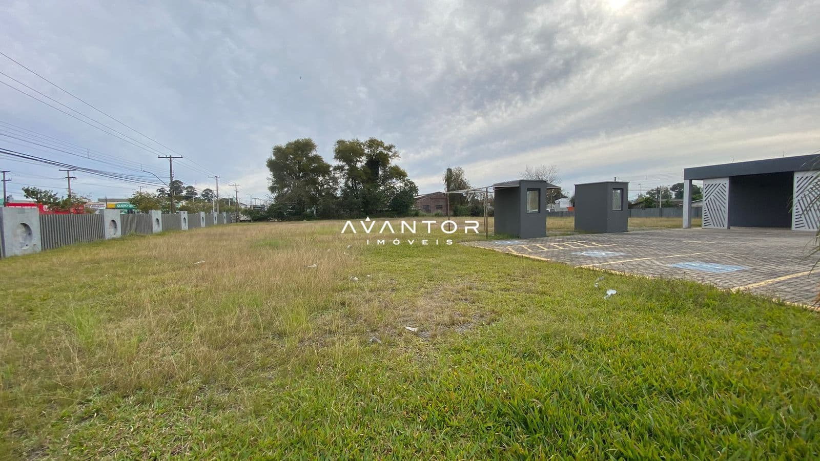 Pavilhão com 5 salas para alugar em Patronato, Santa Maria/RS — foto 3 de 15