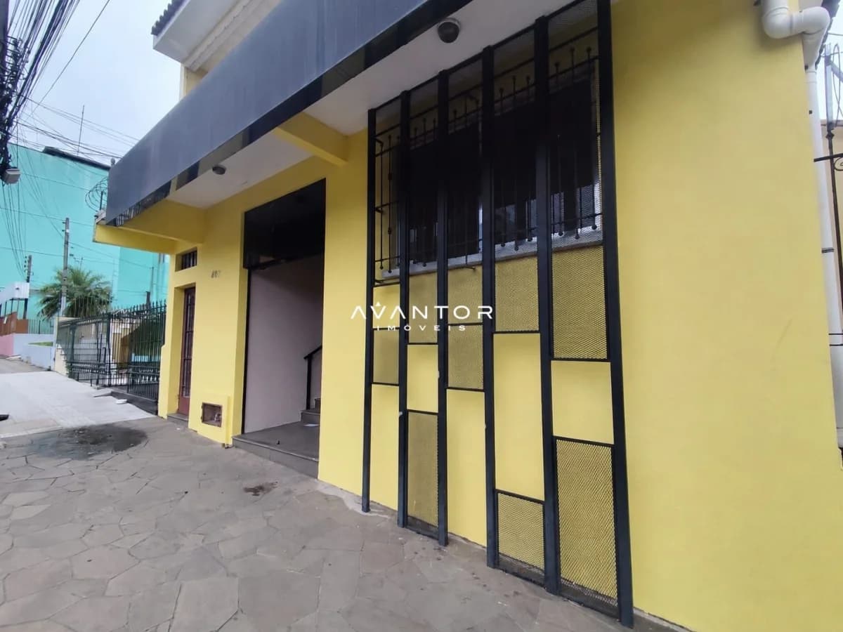 Fachada da casa com entrada frontal — Sala Comercial com 1 sala para alugar em Nossa Senhora de Fátima, Santa Maria/RS