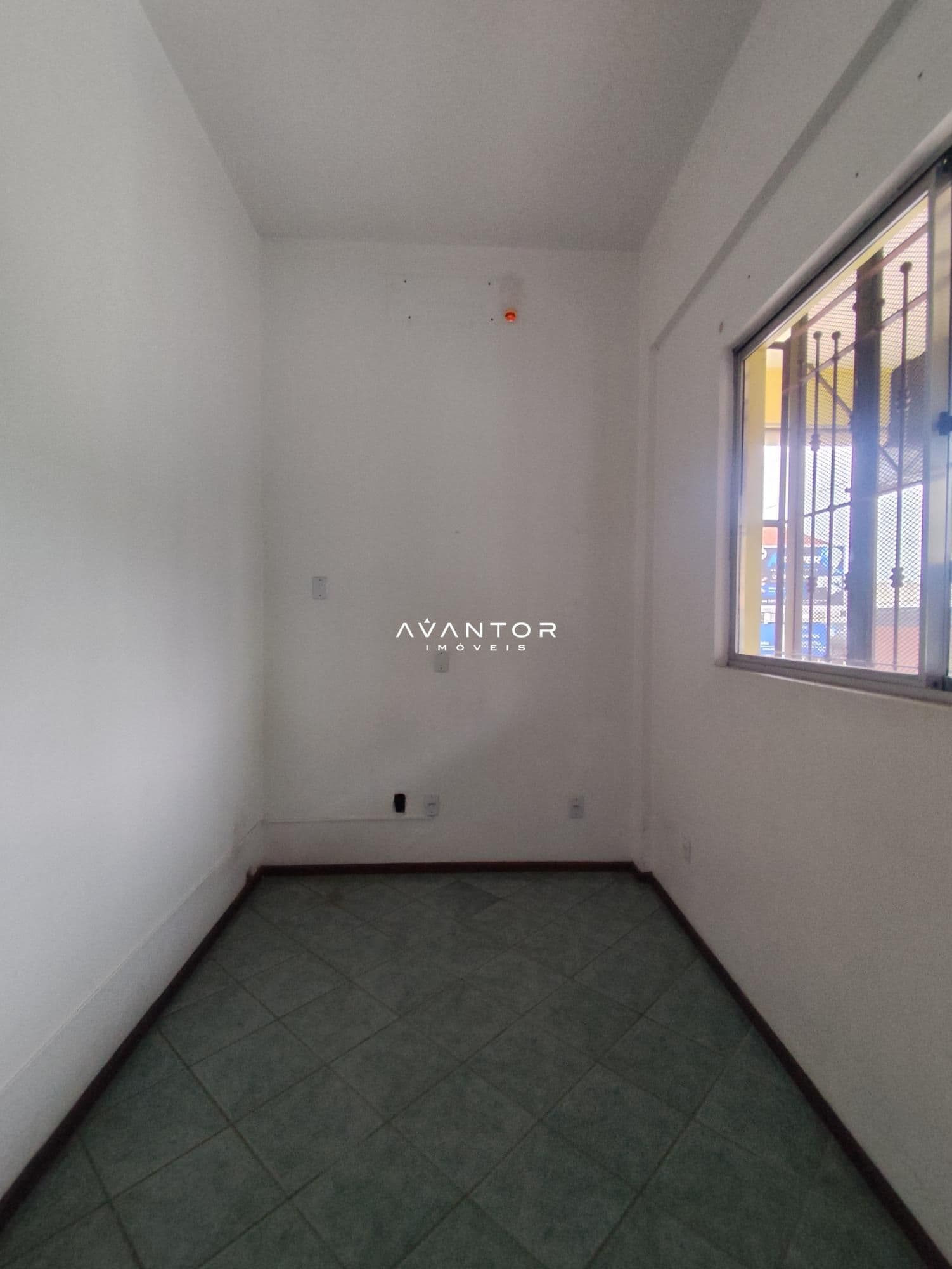 Sala Comercial com 1 sala para alugar em Nossa Senhora de Fátima, Santa Maria/RS — foto 5 de 7