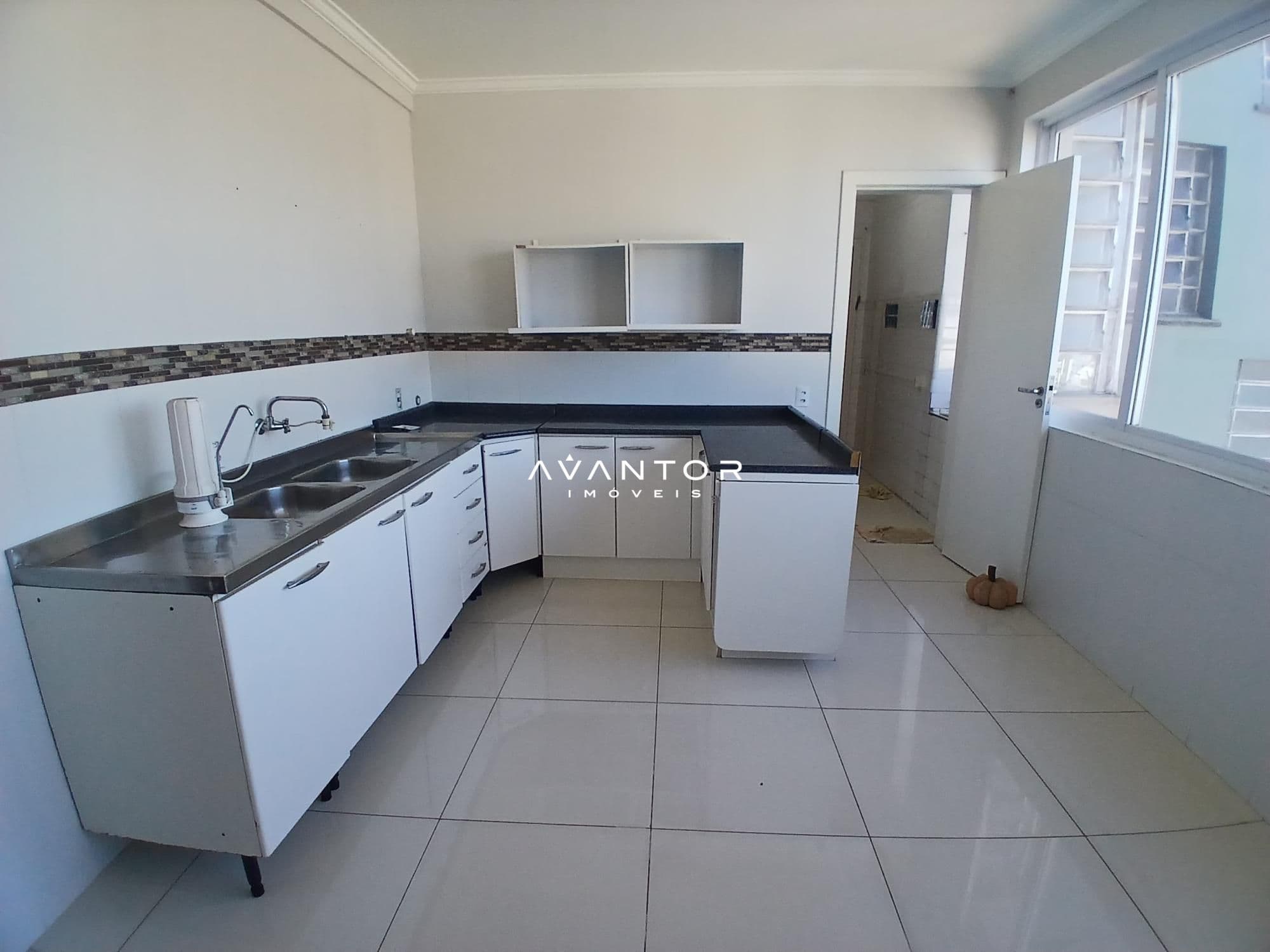 Apartamento com 3 quartos para alugar no Edifício Taperinha, em Centro, Santa Maria/RS — foto 17 de 24