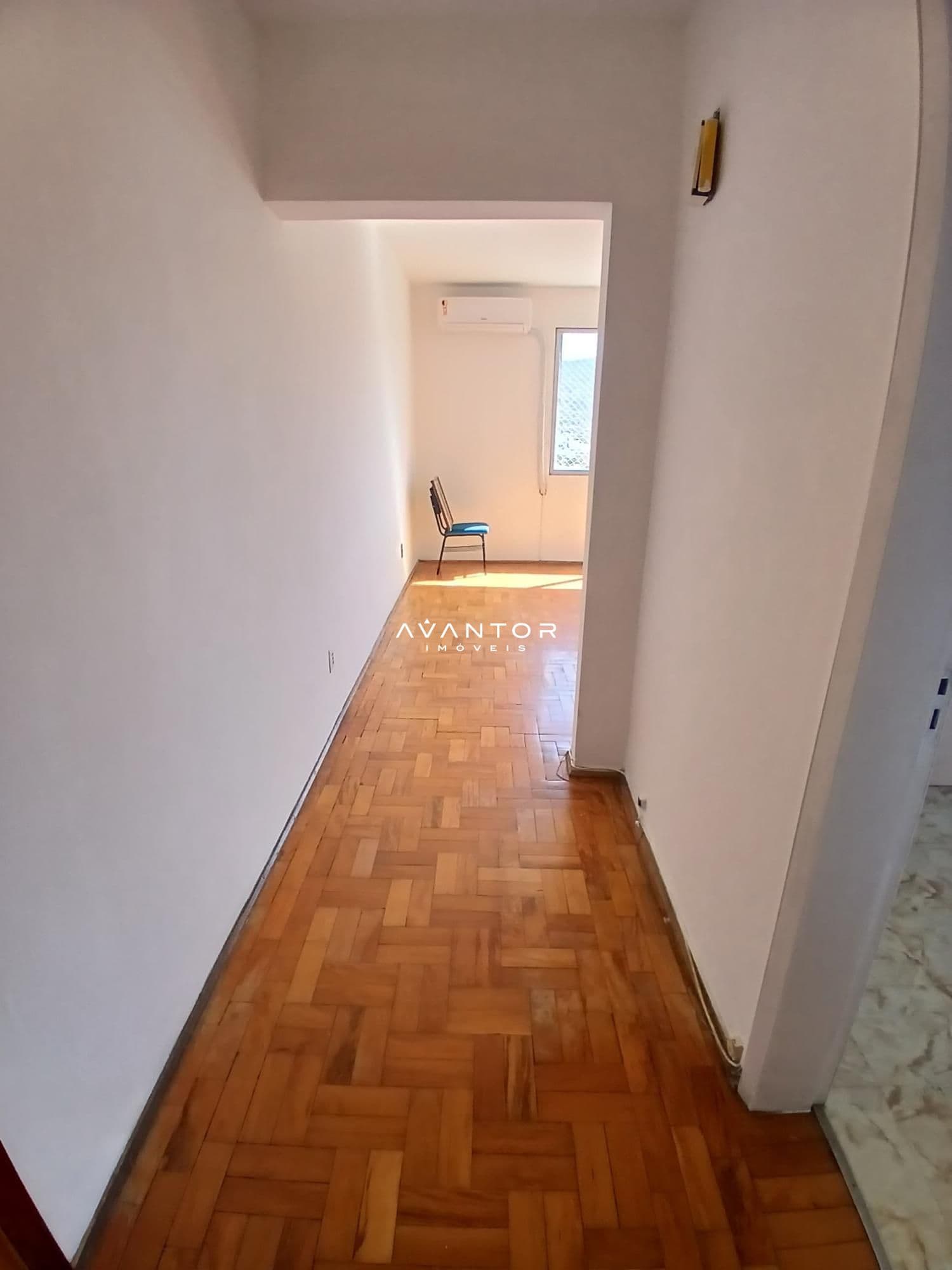 Apartamento com 3 quartos para alugar no Edifício Iguaçu, em Nossa Senhora do Rosário, Santa Maria/RS — foto 2 de 16