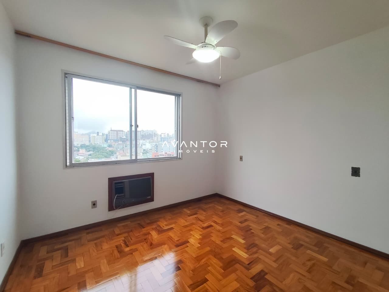 Apartamento com 3 quartos para alugar no Edifício Iguaçu, em Nossa Senhora do Rosário, Santa Maria/RS — foto 26 de 30