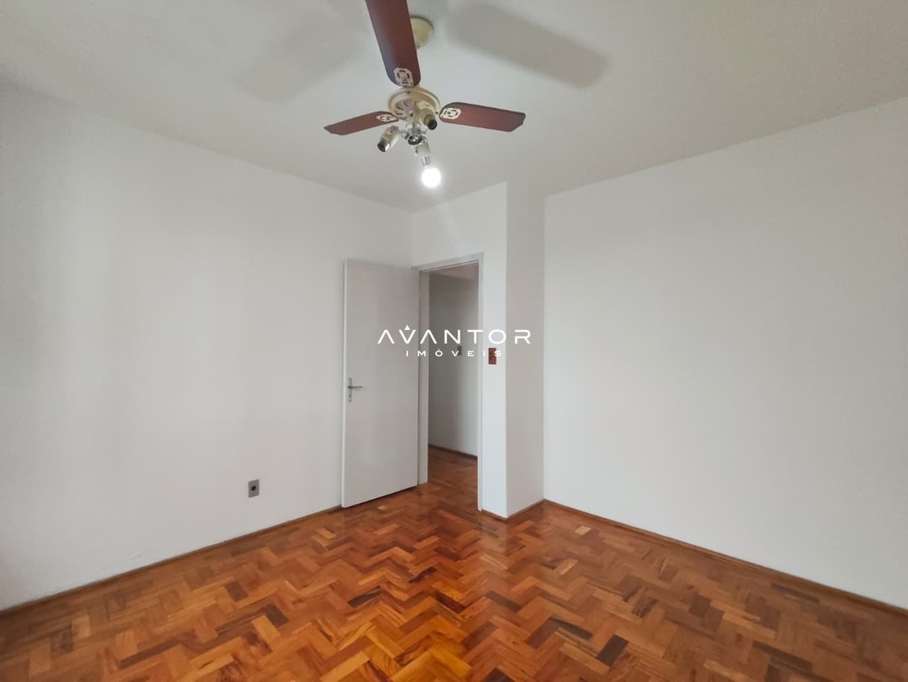 Apartamento com 3 quartos para alugar no Edifício Iguaçu, em Nossa Senhora do Rosário, Santa Maria/RS — foto 29 de 30