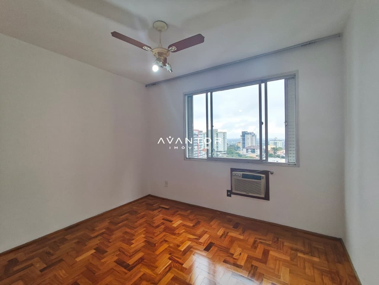 Apartamento com 3 quartos para alugar no Edifício Iguaçu, em Nossa Senhora do Rosário, Santa Maria/RS — foto 30 de 30
