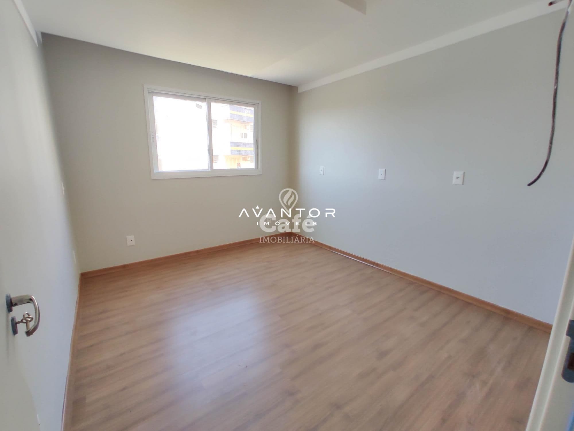 Residencial Solar dos Pampas - Apartamento 3 dormitórios e 2 vagas de garagem - Bairro Dor — Apartamento com 3 quartos à venda em Nossa Senhora das Dores, Santa Maria/RS