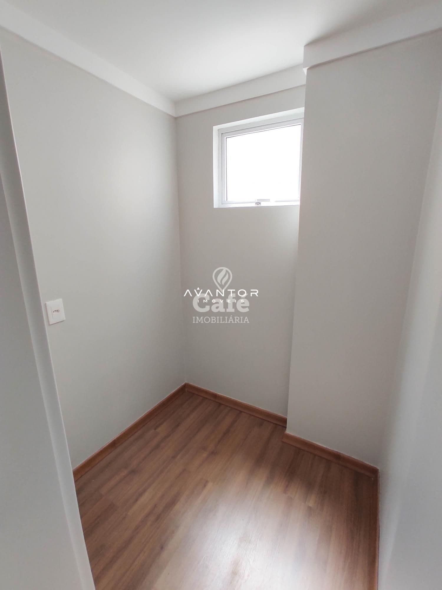Residencial Solar dos Pampas - Apartamento 3 dormitórios e 2 vagas de garagem - Bairro Dor — Apartamento com 3 quartos à venda em Nossa Senhora das Dores, Santa Maria/RS