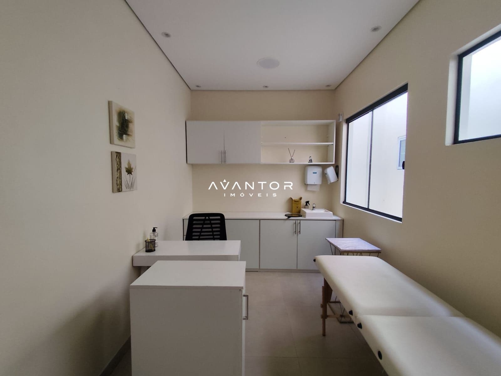 Sala Comercial com 1 sala para alugar em Centro, Santa Maria/RS — foto 2 de 3
