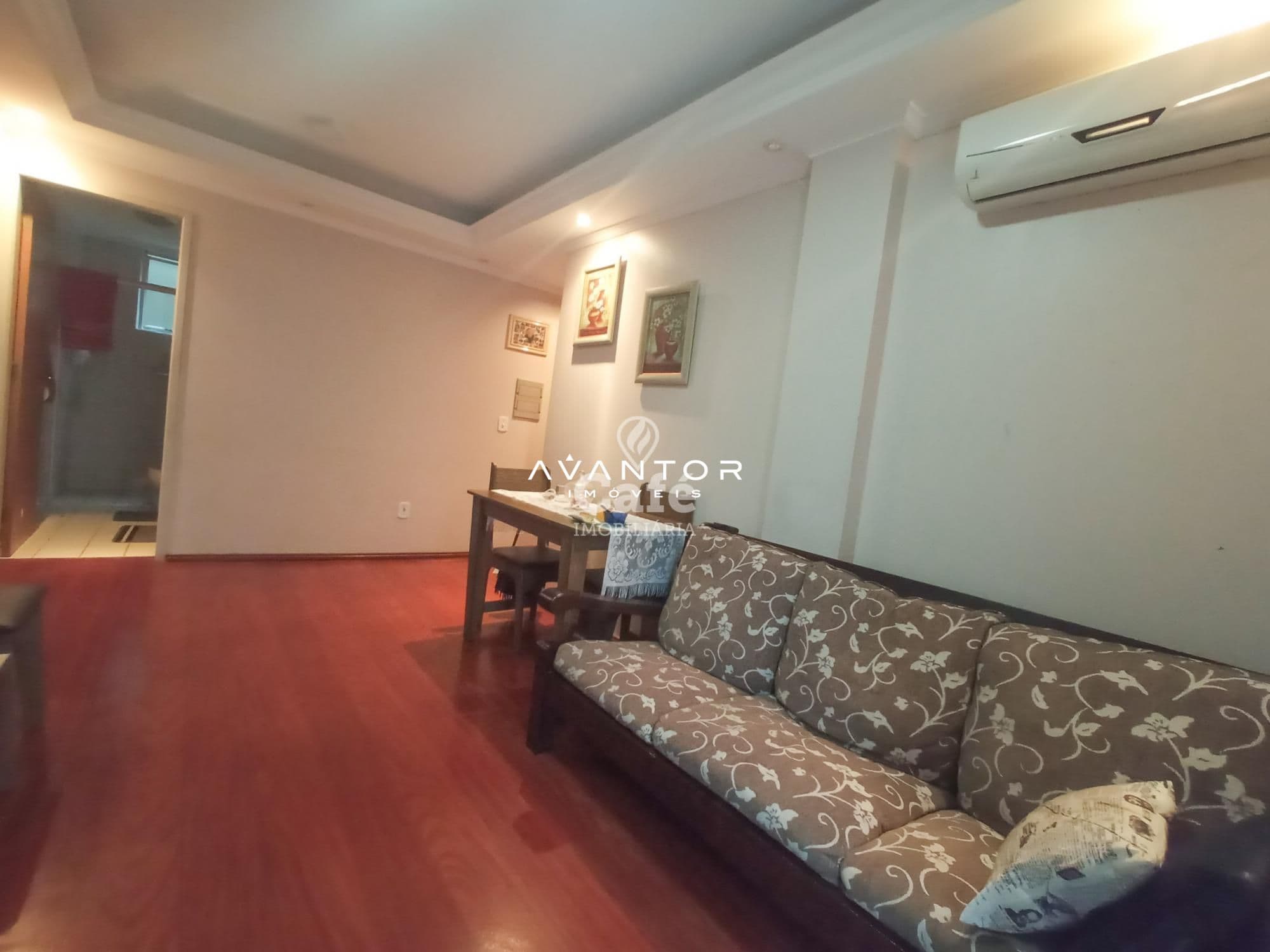 Apartamento com 2 quartos à venda no Edifício Sairy, em Bonfim, Santa Maria/RS — foto 2 de 13
