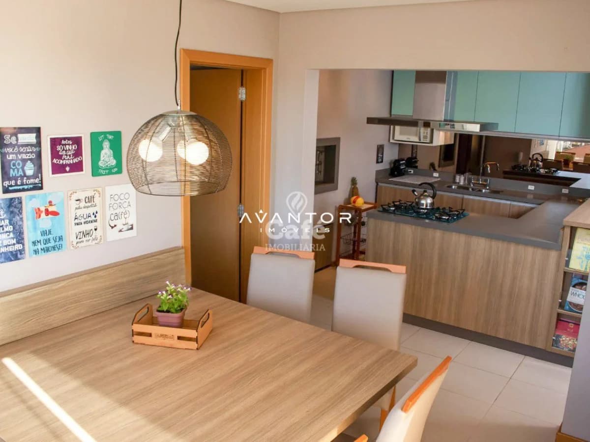 Linda cobertura duplex com 3 dormitórios e uma bela vista panorâmica do pôr do sol, próxim — Cobertura com 3 quartos à venda em Camobi, Santa Maria/RS